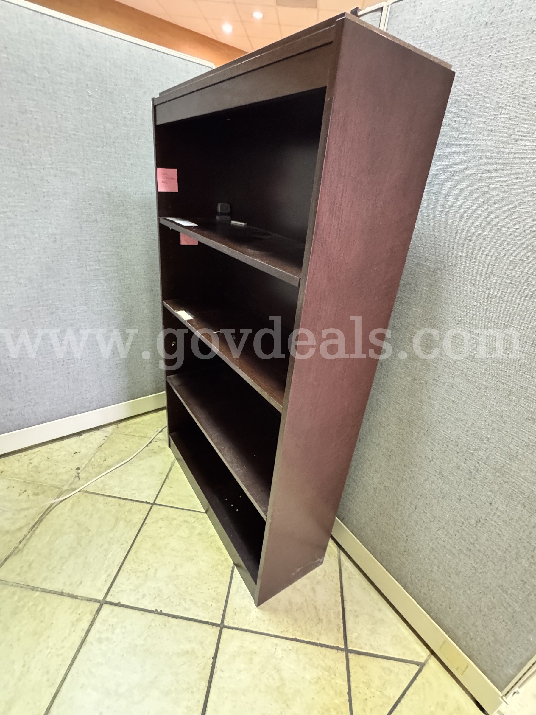 Lot of Used Office Cabinets and Drawers   Government Surplus Auction - Photo #5