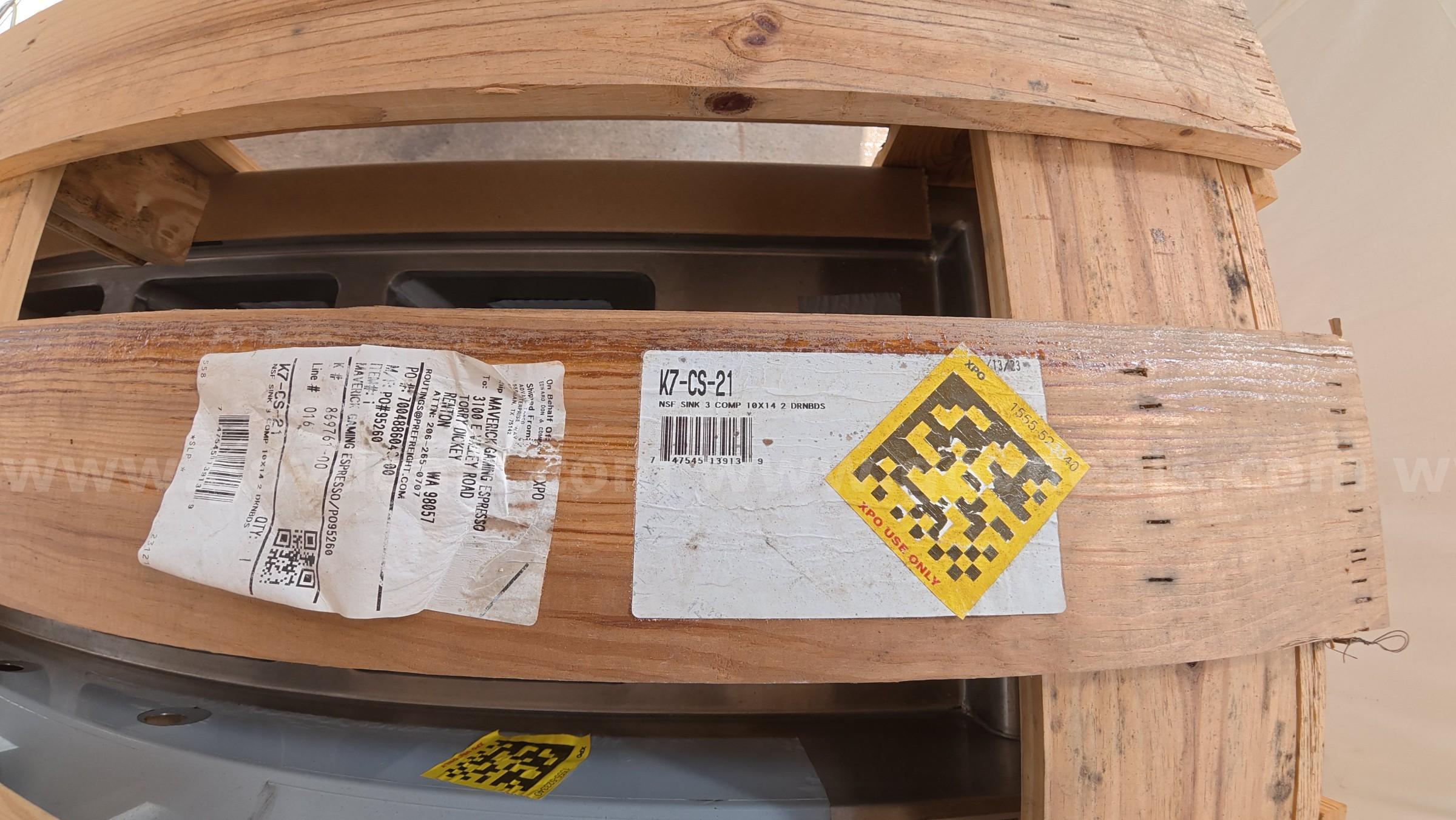 Stainless Steel 3-Basin Sink by Advance Tabco   Government Surplus Auction - Photo #2