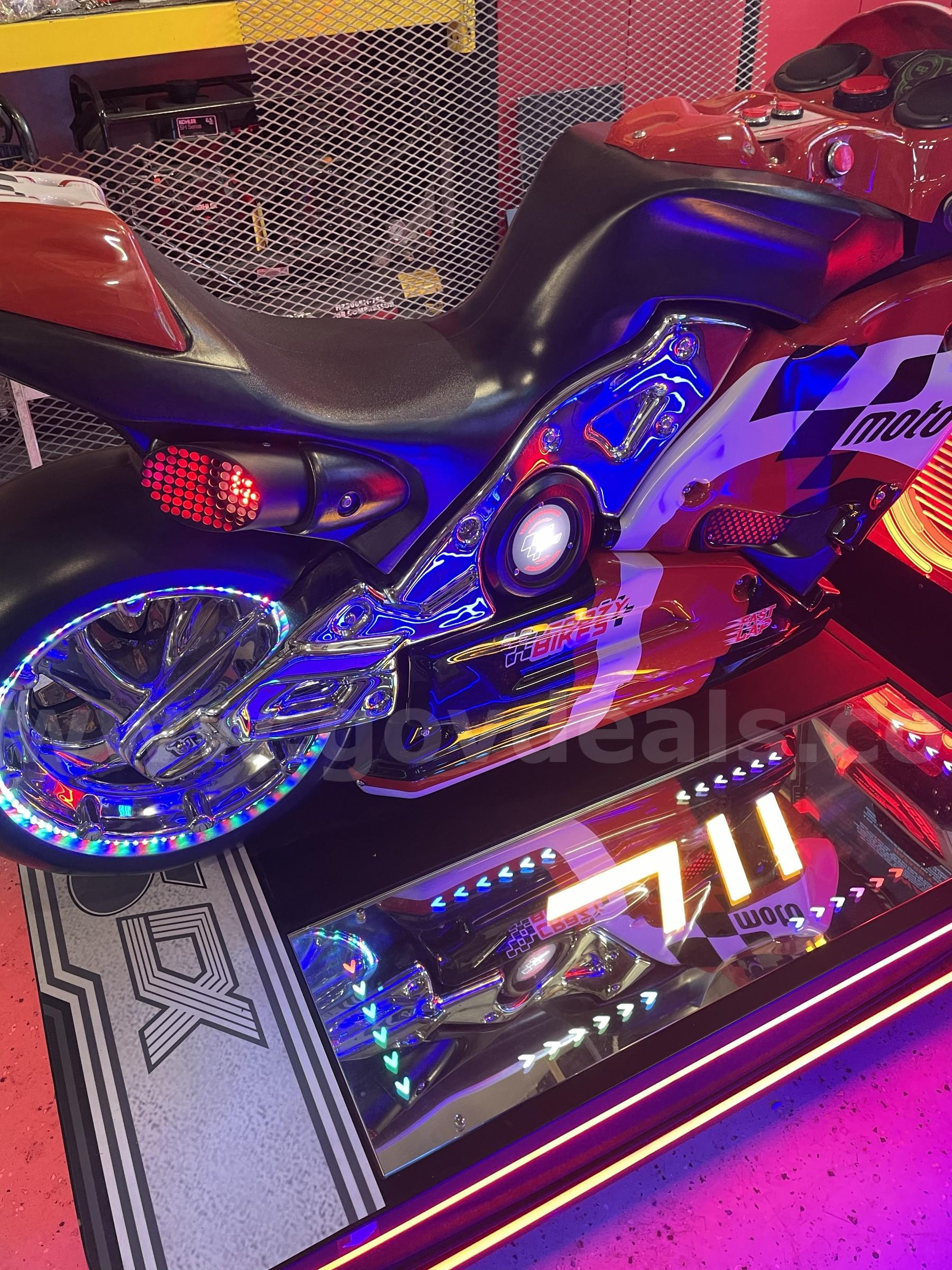 Super Motor 5 DX / Moto 5DX style dual‑motorcycle racing simulator Super Motor 5 DX  Government Surplus Auction - Photo #4
