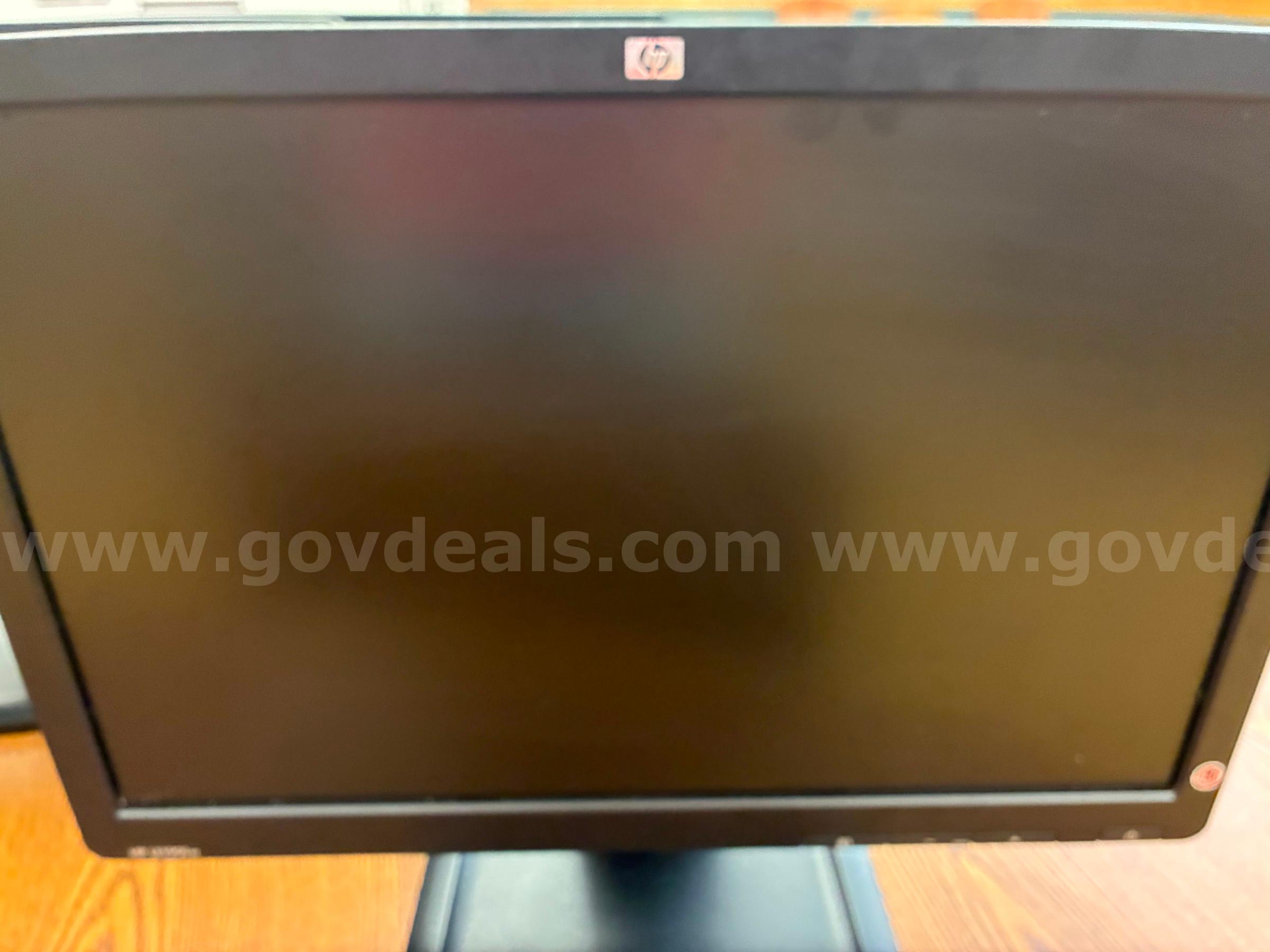 HP Computer Monitors HP  Government Surplus Auction - Photo #2