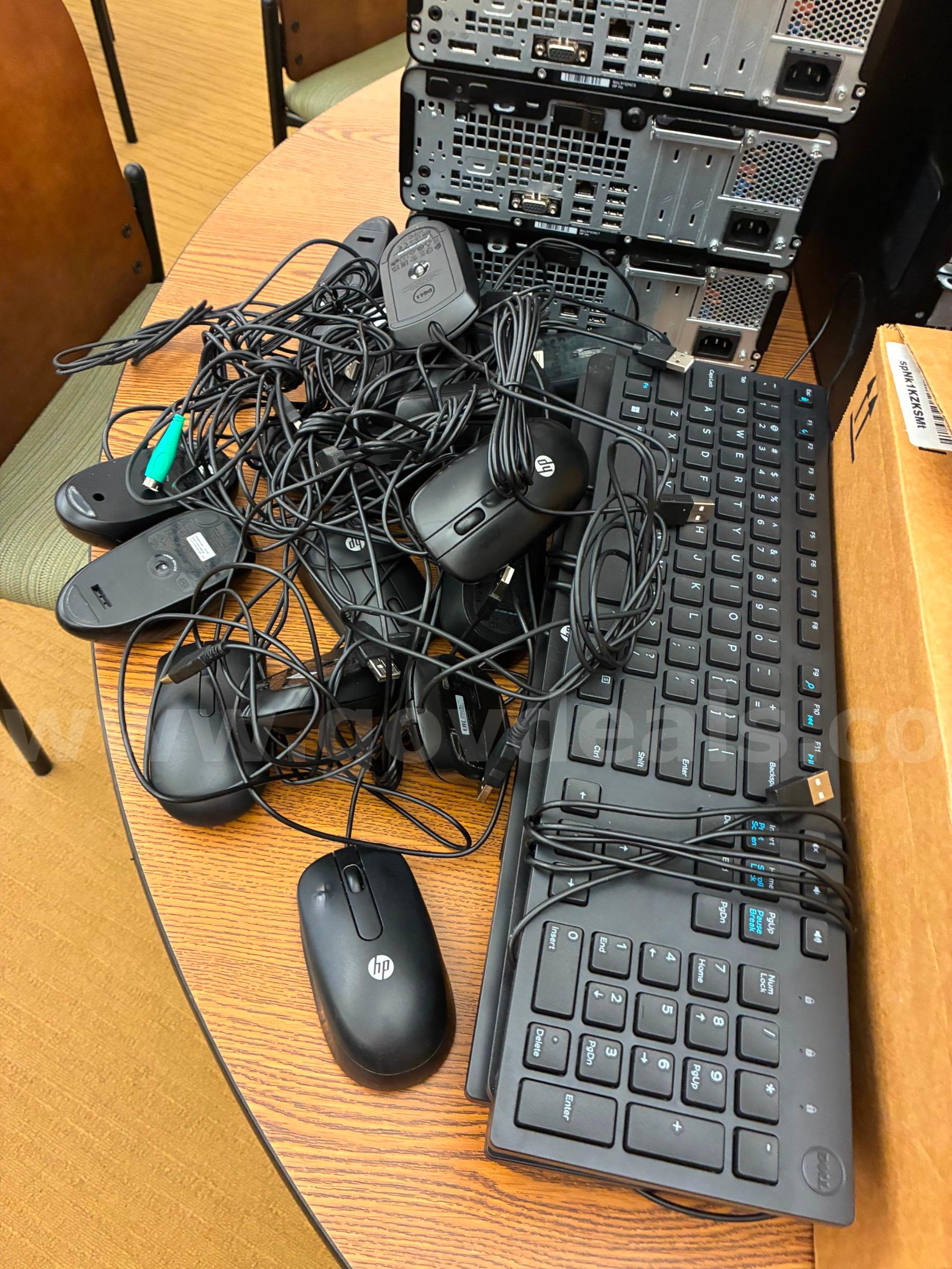 Computer Keyboards, Mice, Power Adaptors, Laptop Bags and USB-C Hub Misc.  Government Surplus Auction - Photo #2