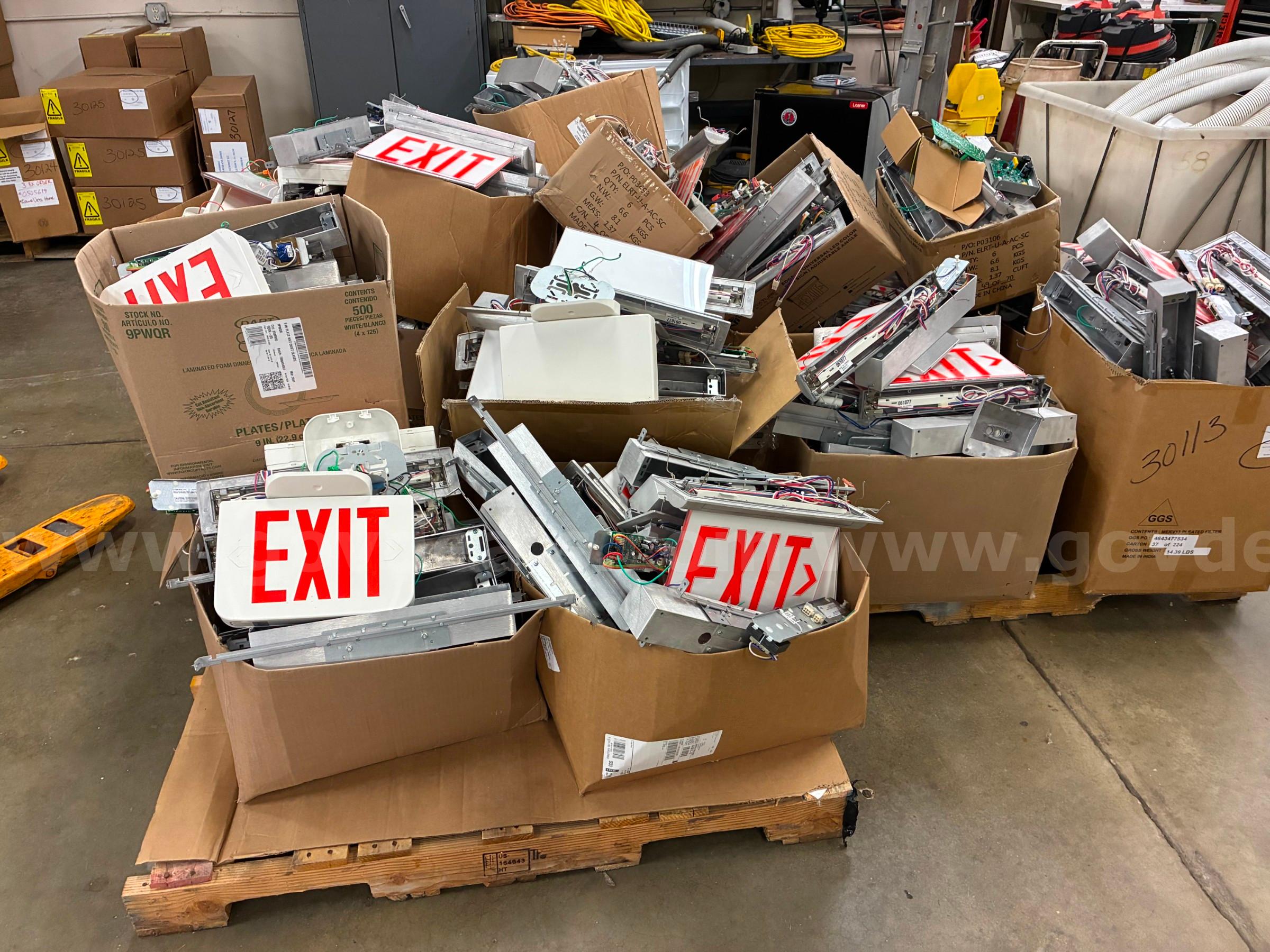 Lot of Exit signs   Government Surplus Auction - Photo #4