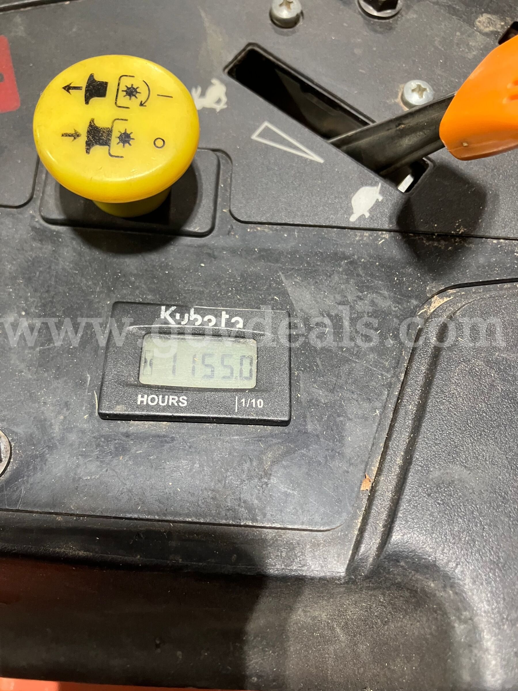 2014 Kubota Z723 zero-turn riding mower Kubota Z723 Government Surplus Auction - Photo #6