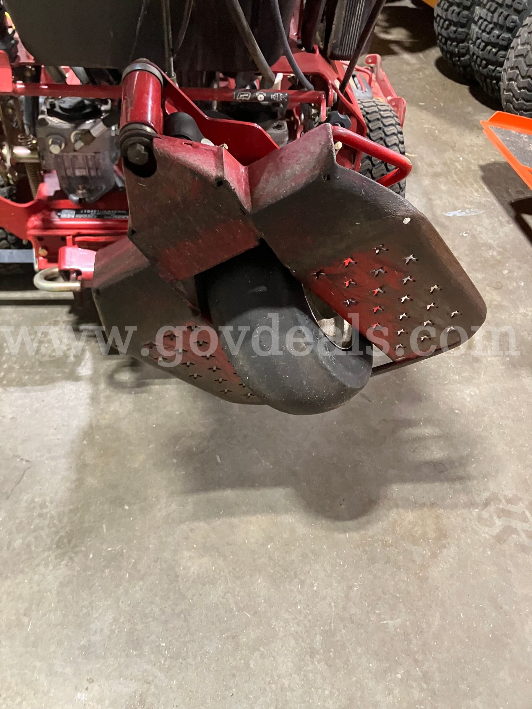 2018 Exmark Turf Tracer Commercial-Grade Hydrostatic Walk-Behind Mower Exmark Turf Tracer Government Surplus Auction - Photo #4