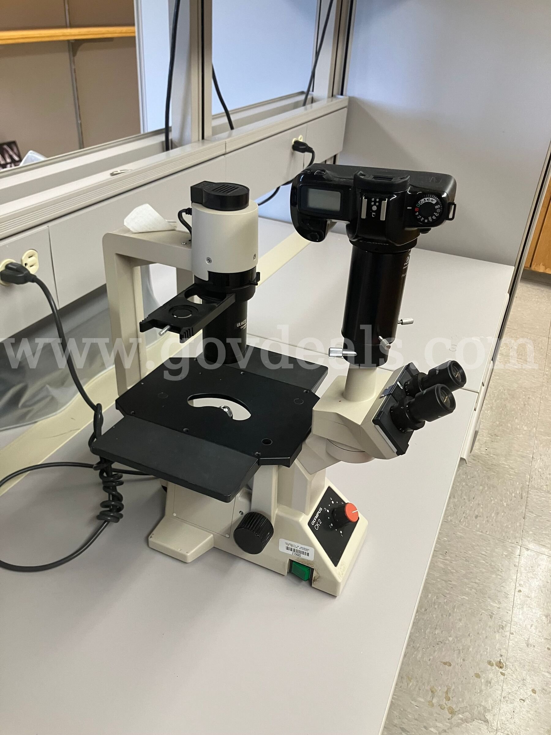 Olympus CKZ ULWCD 0.30 used with a Diagnostic Instruments PA1-10A Olympus CKZ ULWCD 0.30 Government Surplus Auction - Photo #2