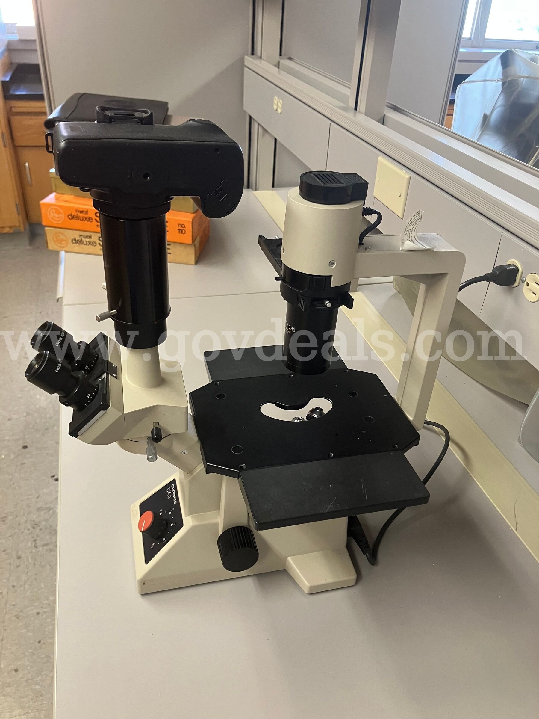 Olympus CKZ ULWCD 0.30 used with a Diagnostic Instruments PA1-10A Olympus CKZ ULWCD 0.30 Government Surplus Auction - Photo #4