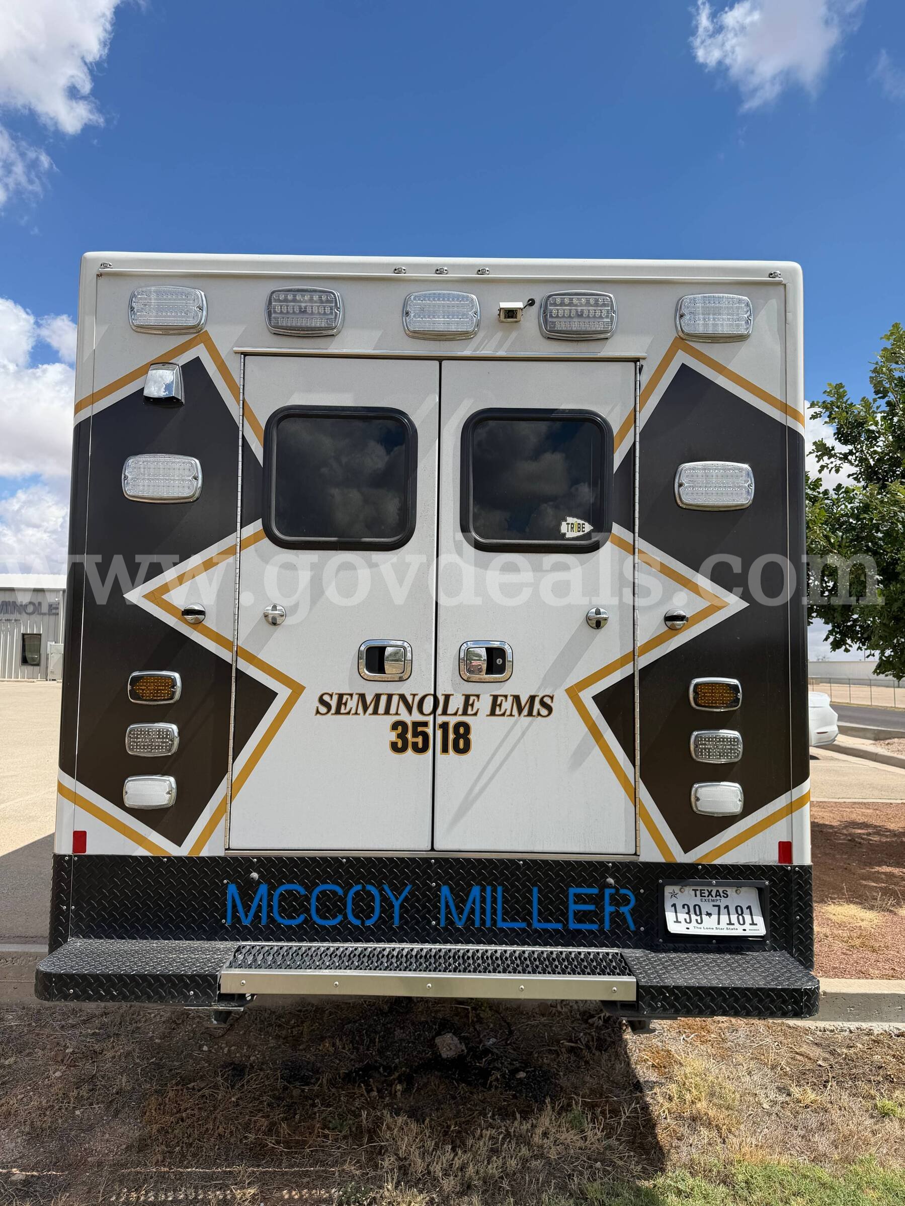 2017 Ford F450 type I ambulance Ford F450/McCoy Miller F450 Government Surplus Auction - Photo #5