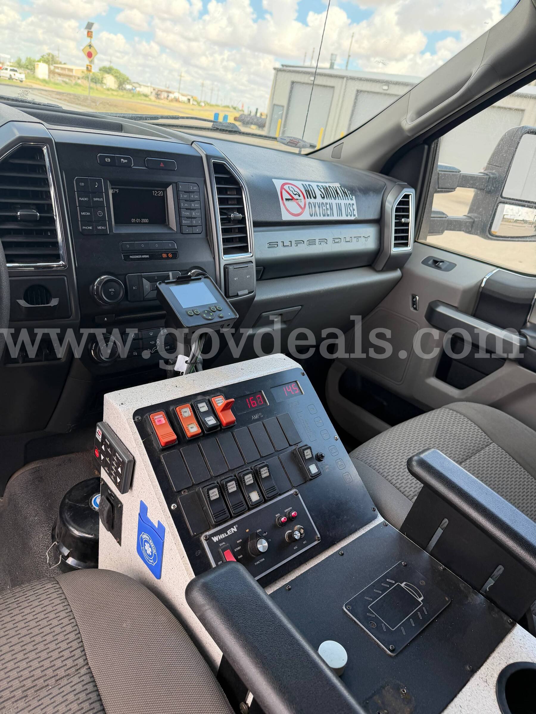 2017 Ford F450 type I ambulance Ford F450/McCoy Miller F450 Government Surplus Auction - Photo #6