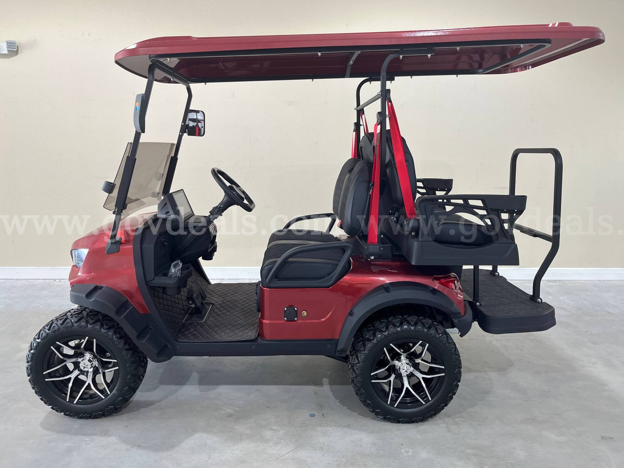 NEW KK 2+2 4-Passenger Electric Golf Cart, 0 Miles, 48V 150AH Lithium Battery KK 150AH Government Surplus Auction - Photo #4