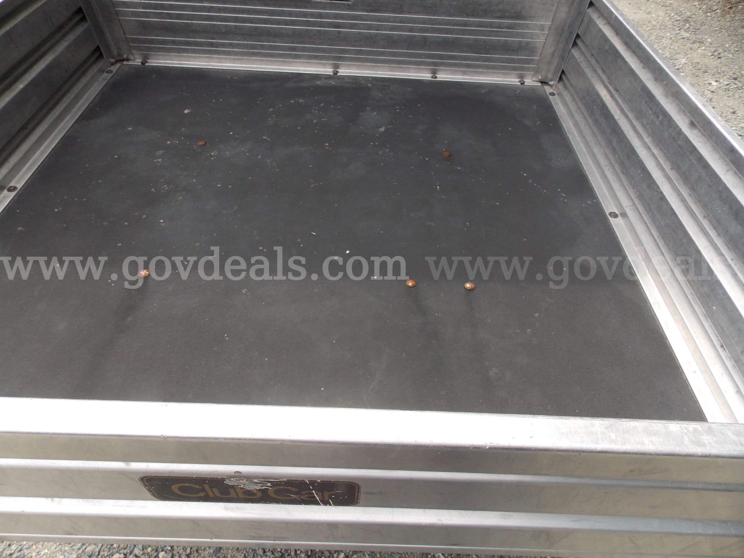 2021 CLUB CAR CARRYALL 550 GAS ELECTRIC DUMP CLUB CAR 550 Government Surplus Auction - Photo #6