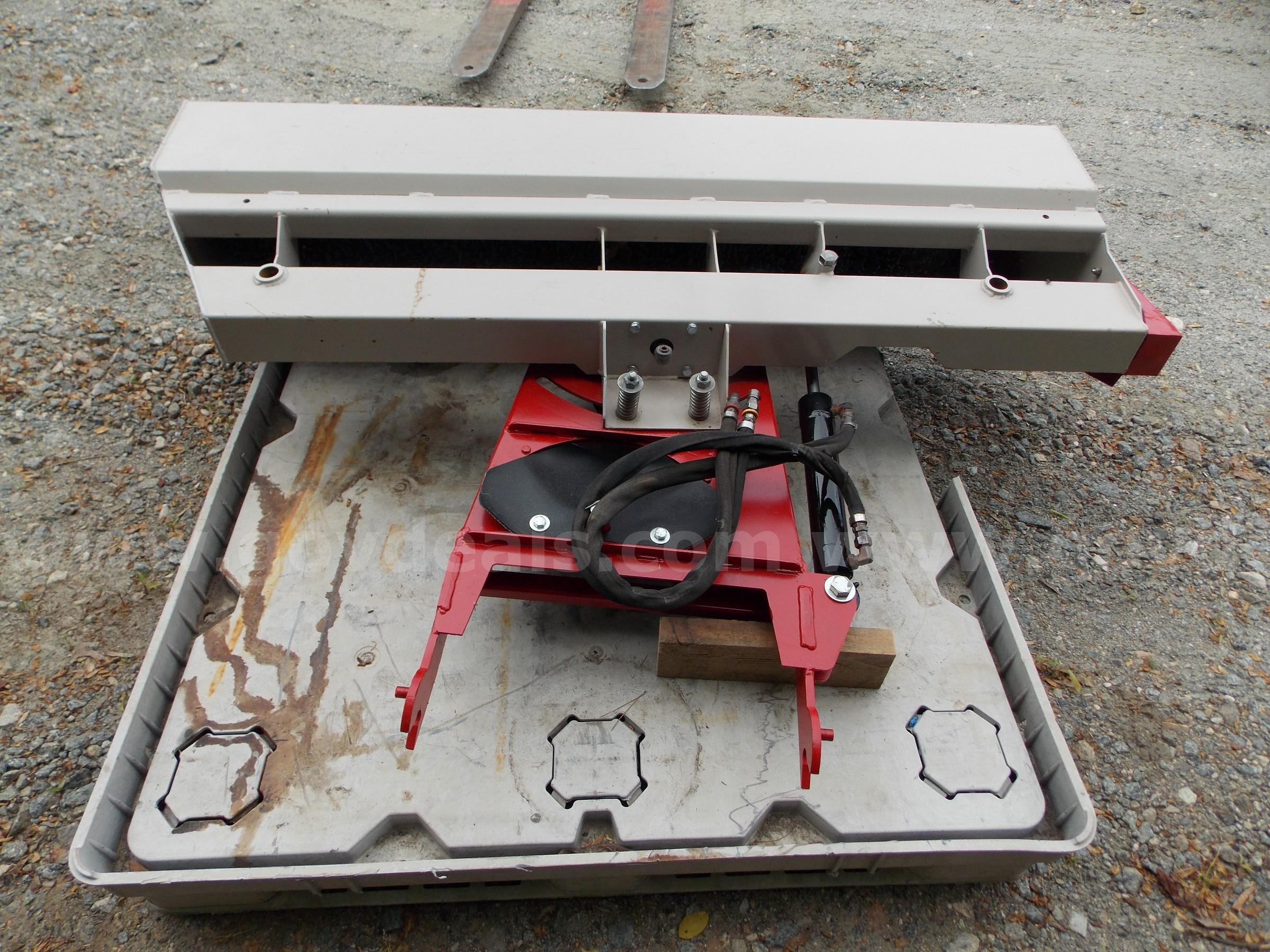 VENTRAC LB540 POWER ANGLE BROOM ATTACHMENT for 3400 Series Tractors  LB540 Government Surplus Auction - Photo #6