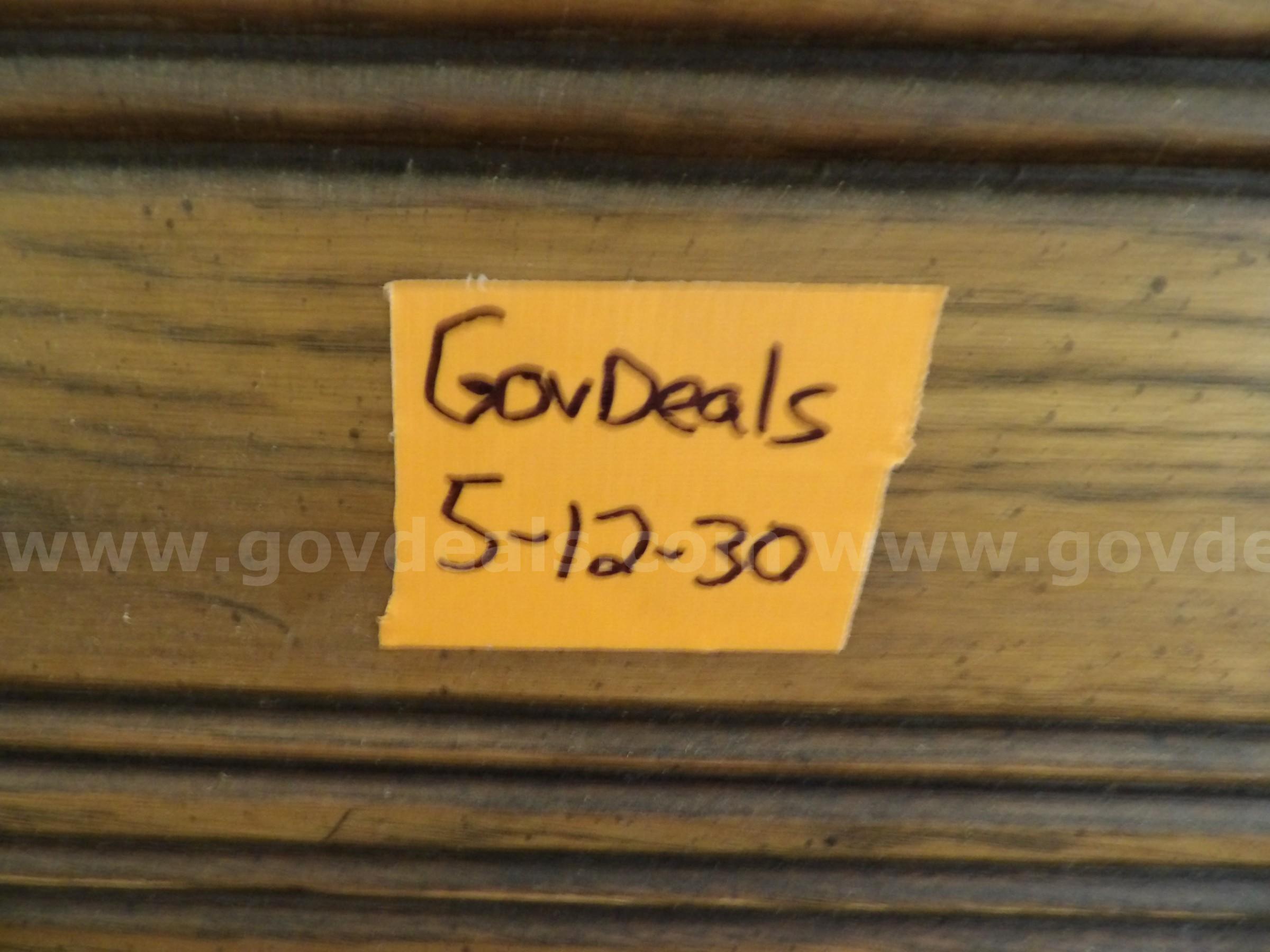 Grand Piano   Government Surplus Auction - Photo #4