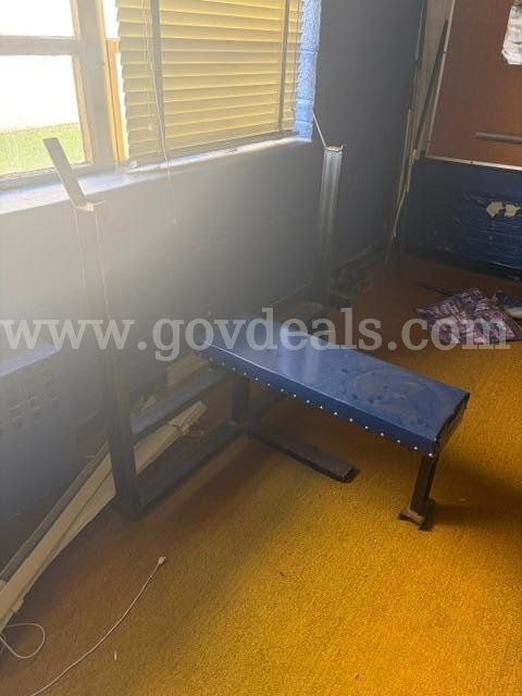 Lot of Weight Benches, Weights, and Lifting Equipment   Government Surplus Auction - Photo #3