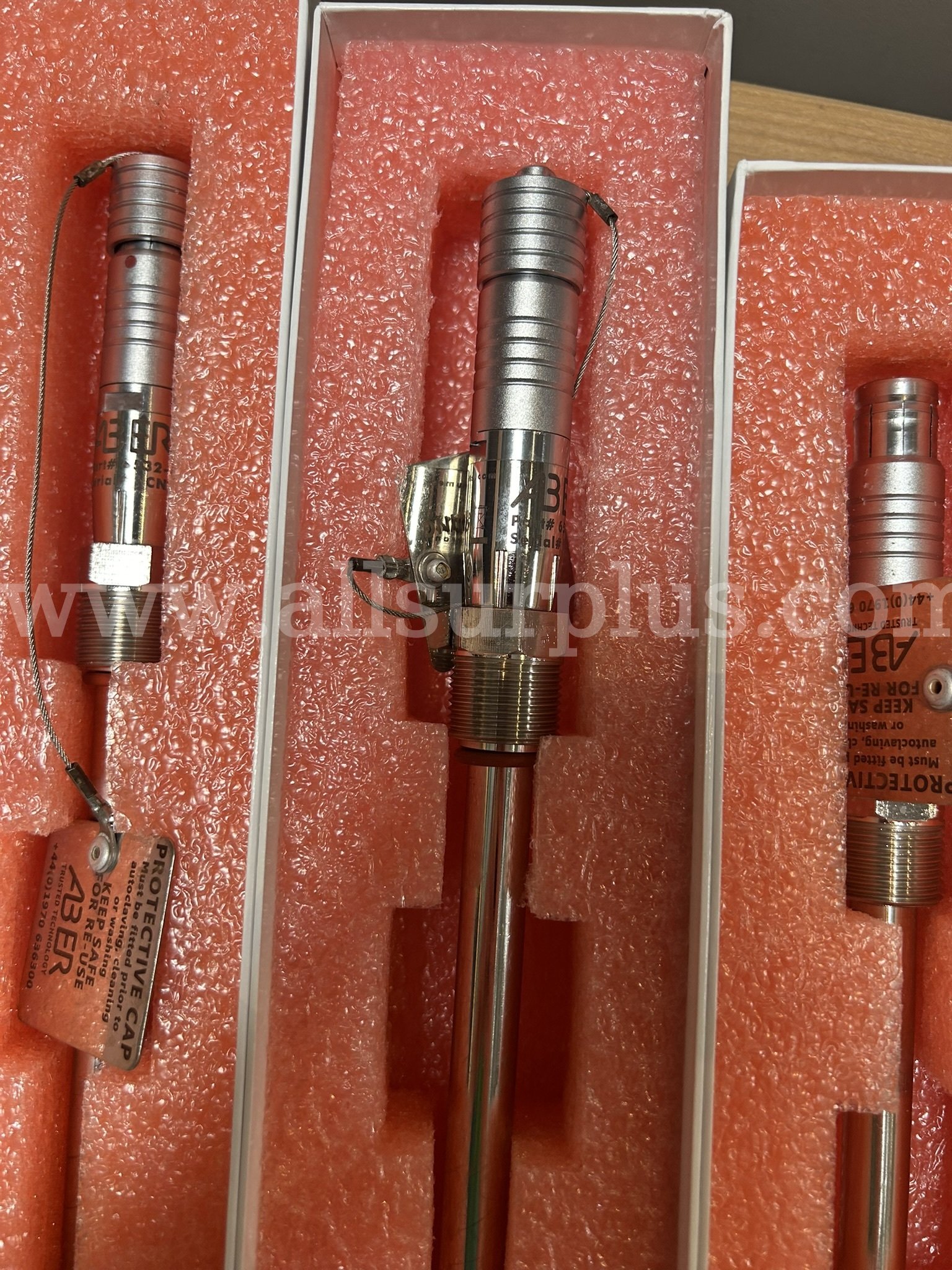 Set of 4 used ABER FUTURA probes with 4-way Hub   Government Surplus Auction - Photo #6