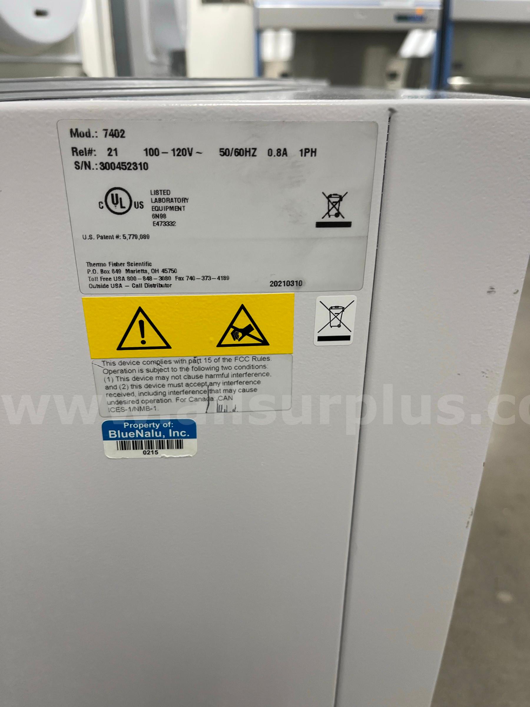 Thermo Scientific 7402 Cryogenic Freezer, 200L *No Reserve* Thermo Scientific 7402 Government Surplus Auction - Photo #2