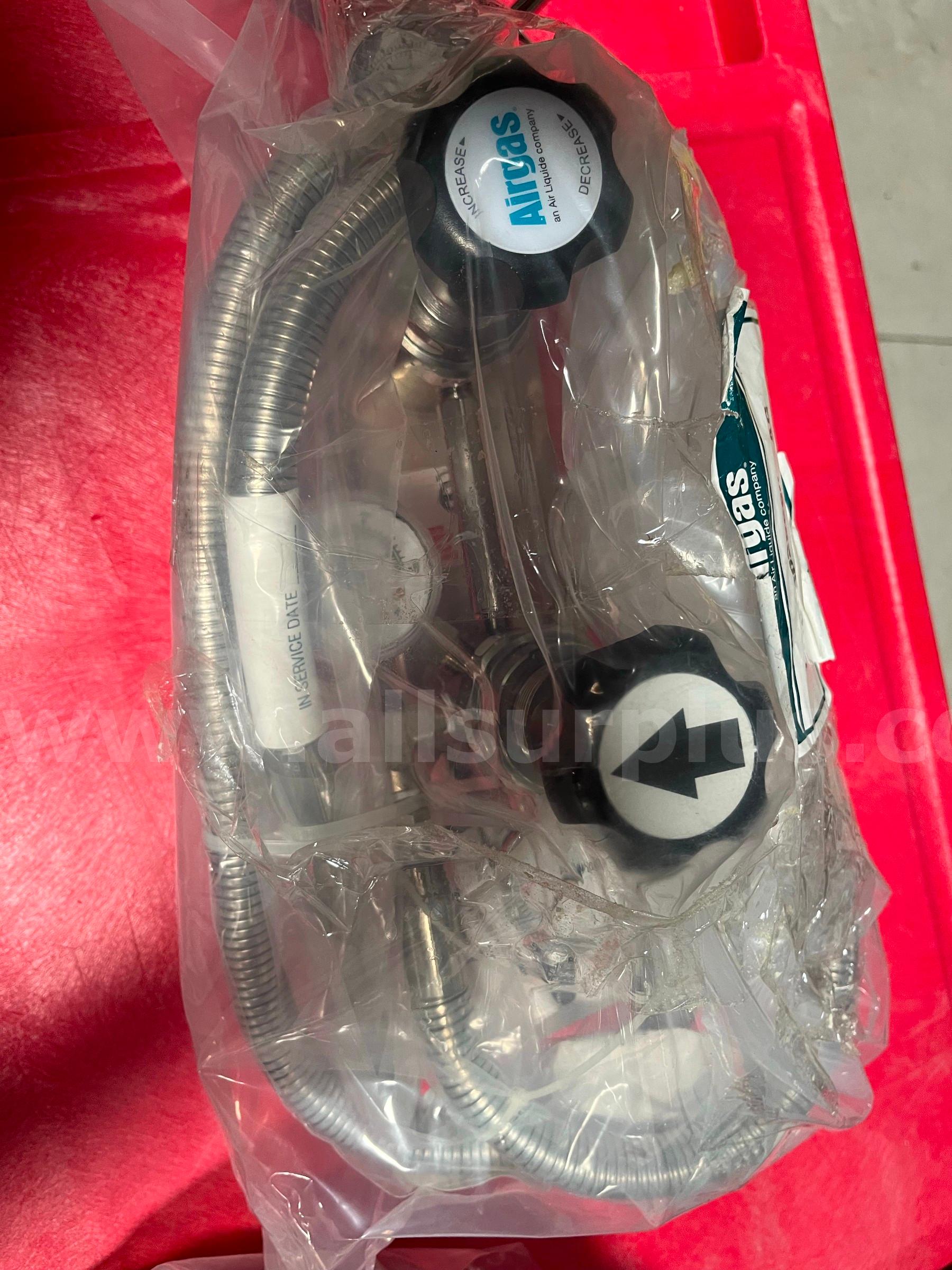 Airgas N2 Manifold, Y11CP802B580-AG (N2)  Y11CP802B580-AG (N2) Government Surplus Auction - Photo #2
