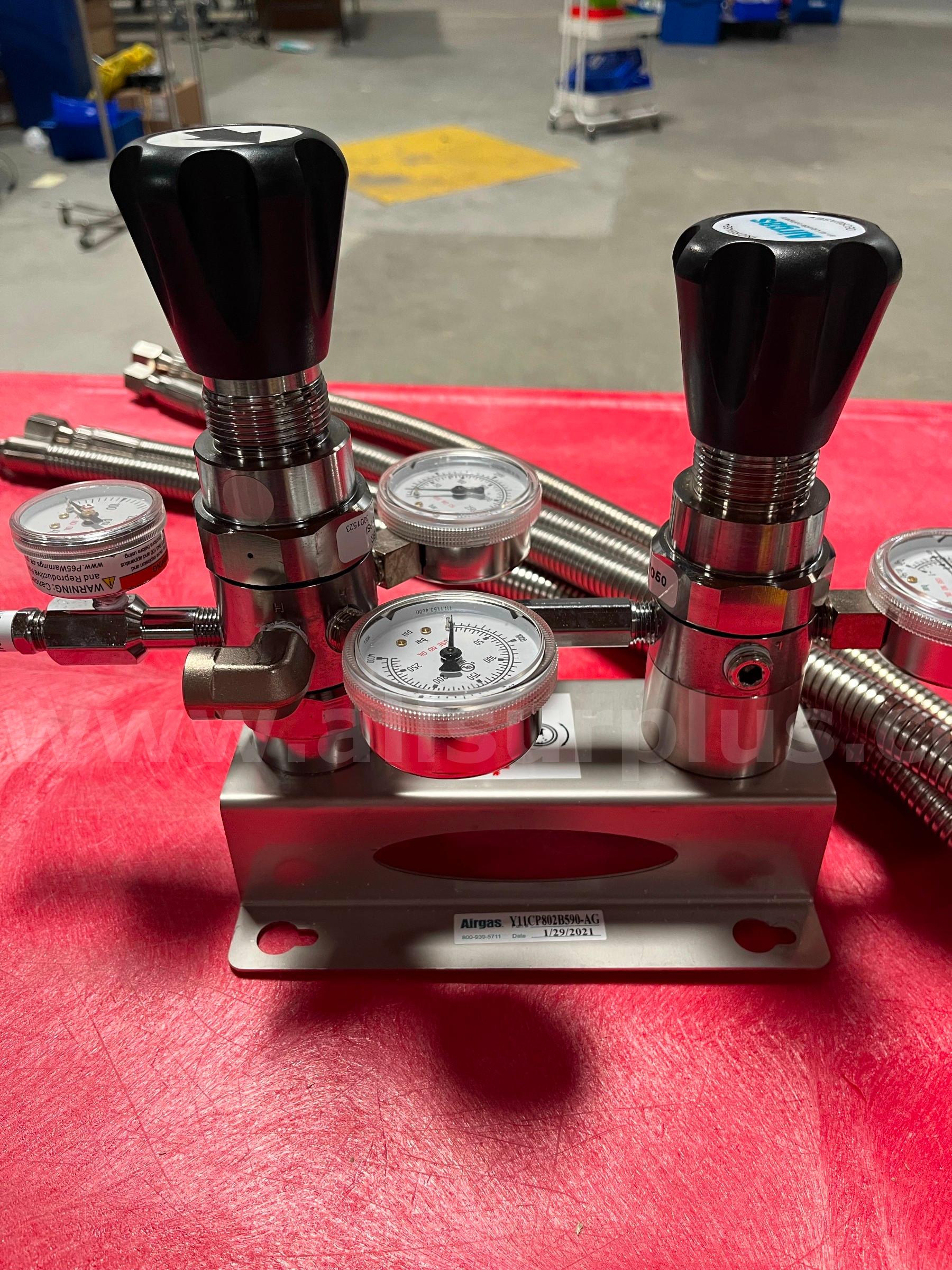 Airgas Manifold; Y11CP802B590-AG (Air)   Government Surplus Auction - Photo #2
