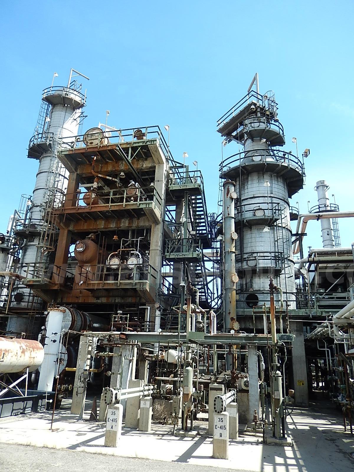 Crude Unit, 70,000bpd, Crude Tower, Heater & (2) Identical Desalters  000bpd Government Surplus Auction - Primary Photo