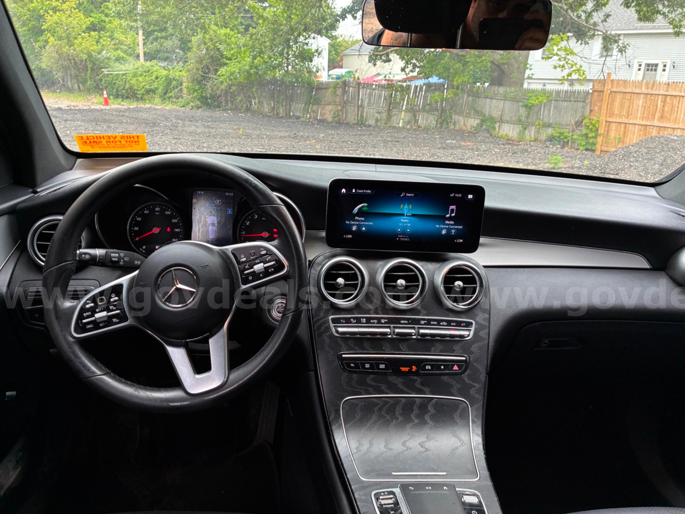 2022 Mercedes-Benz GLC-300 Mercedes-Benz 300 Government Surplus Auction - Photo #6