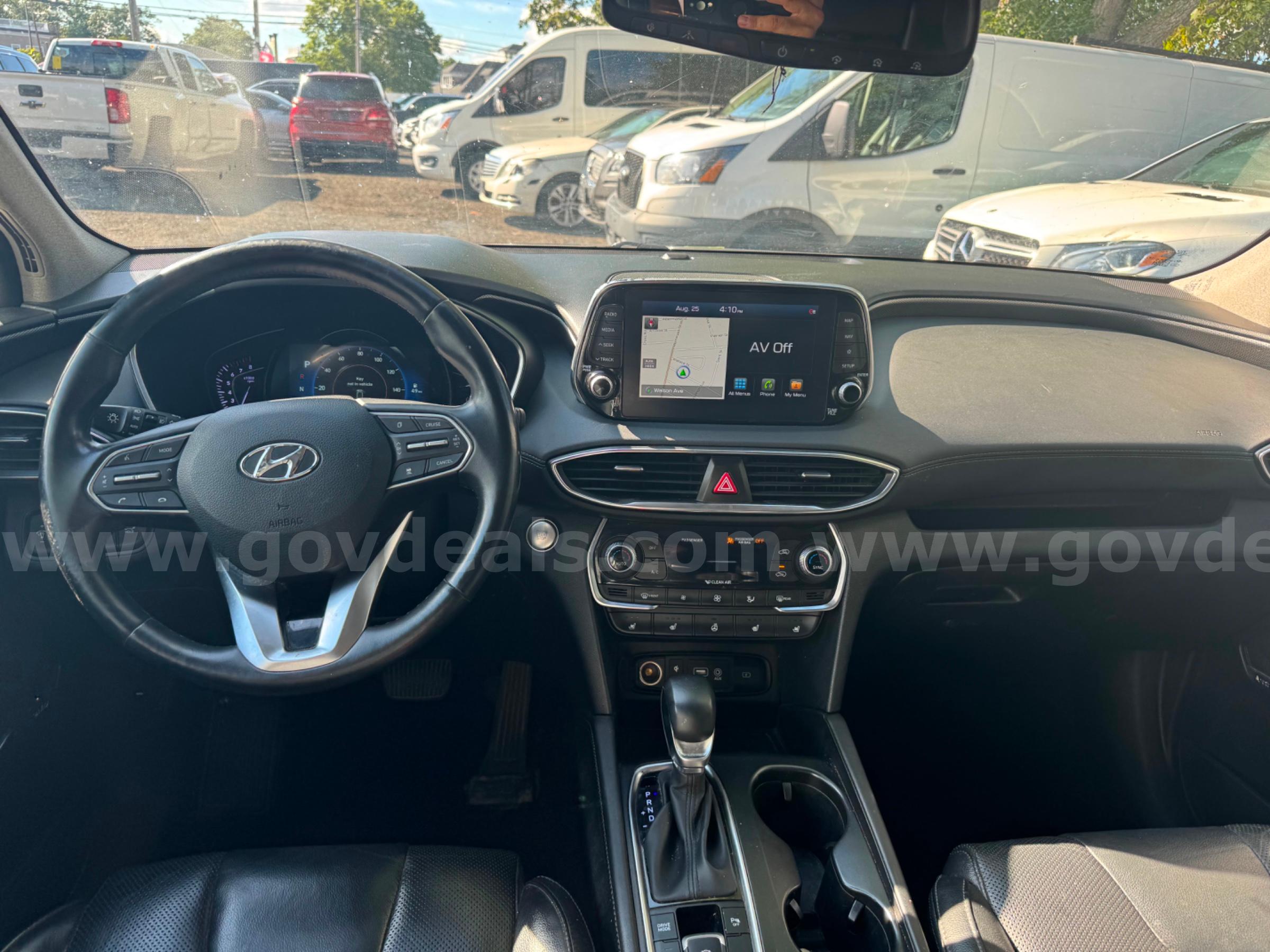 2020 Hyundai Santa Fe Limited AWD Hyundai Santa Fe Government Surplus Auction - Photo #6