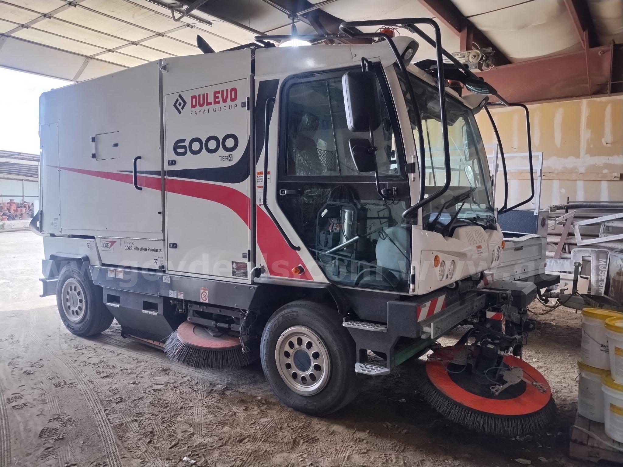 2023 Dulevo 6000 Street Sweeper – 1,336 Miles – Like New – Tier 4 – Municipality Owned – Loaded Dulevo 6000 Government Surplus Auction - Photo #2