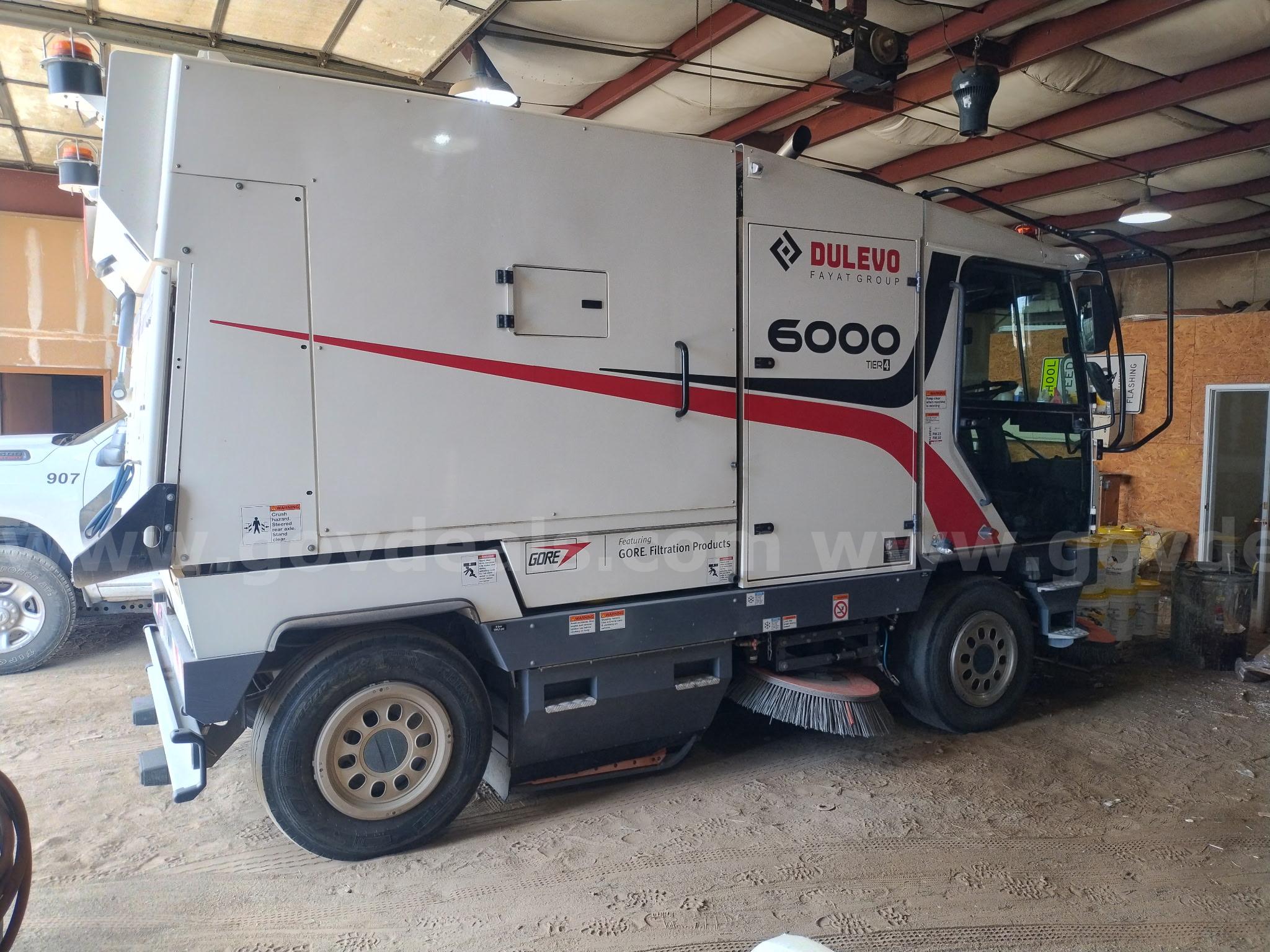2023 Dulevo 6000 Street Sweeper – 1,336 Miles – Like New – Tier 4 – Municipality Owned – Loaded Dulevo 6000 Government Surplus Auction - Photo #3