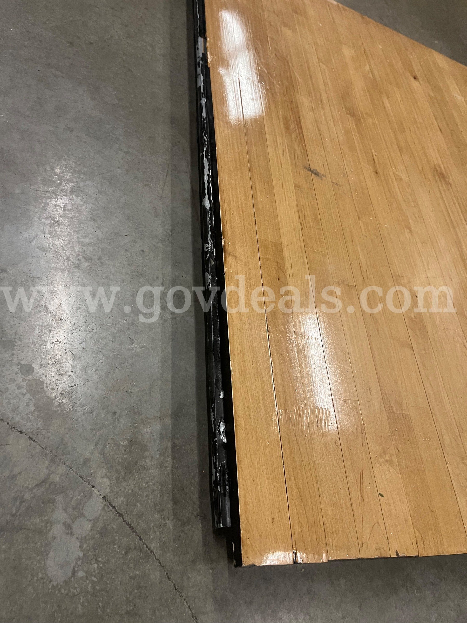 Basketball Court   Government Surplus Auction - Photo #3