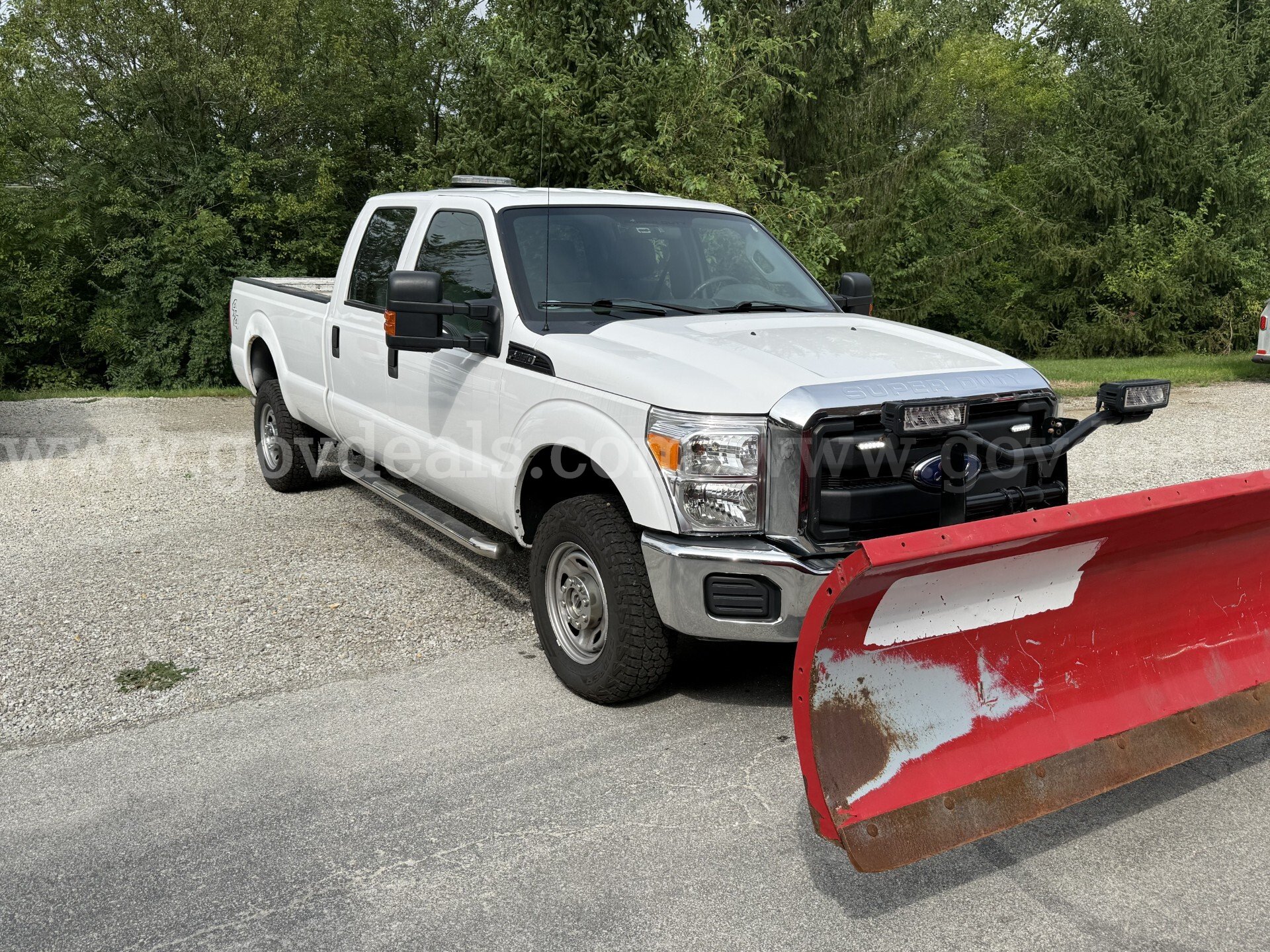 2016 Ford F-350 SD XL Crew Cab Long Bed 4WD Ford F-350 Government Surplus Auction - Photo #2