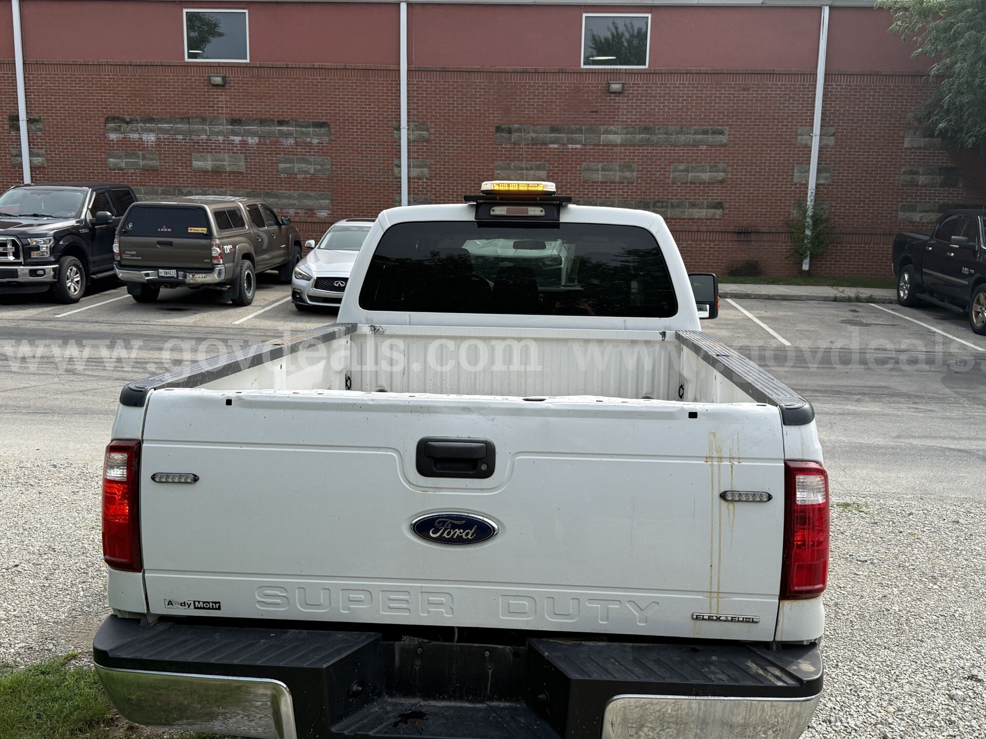 2016 Ford F-350 SD XL Crew Cab Long Bed 4WD Ford F-350 Government Surplus Auction - Photo #4