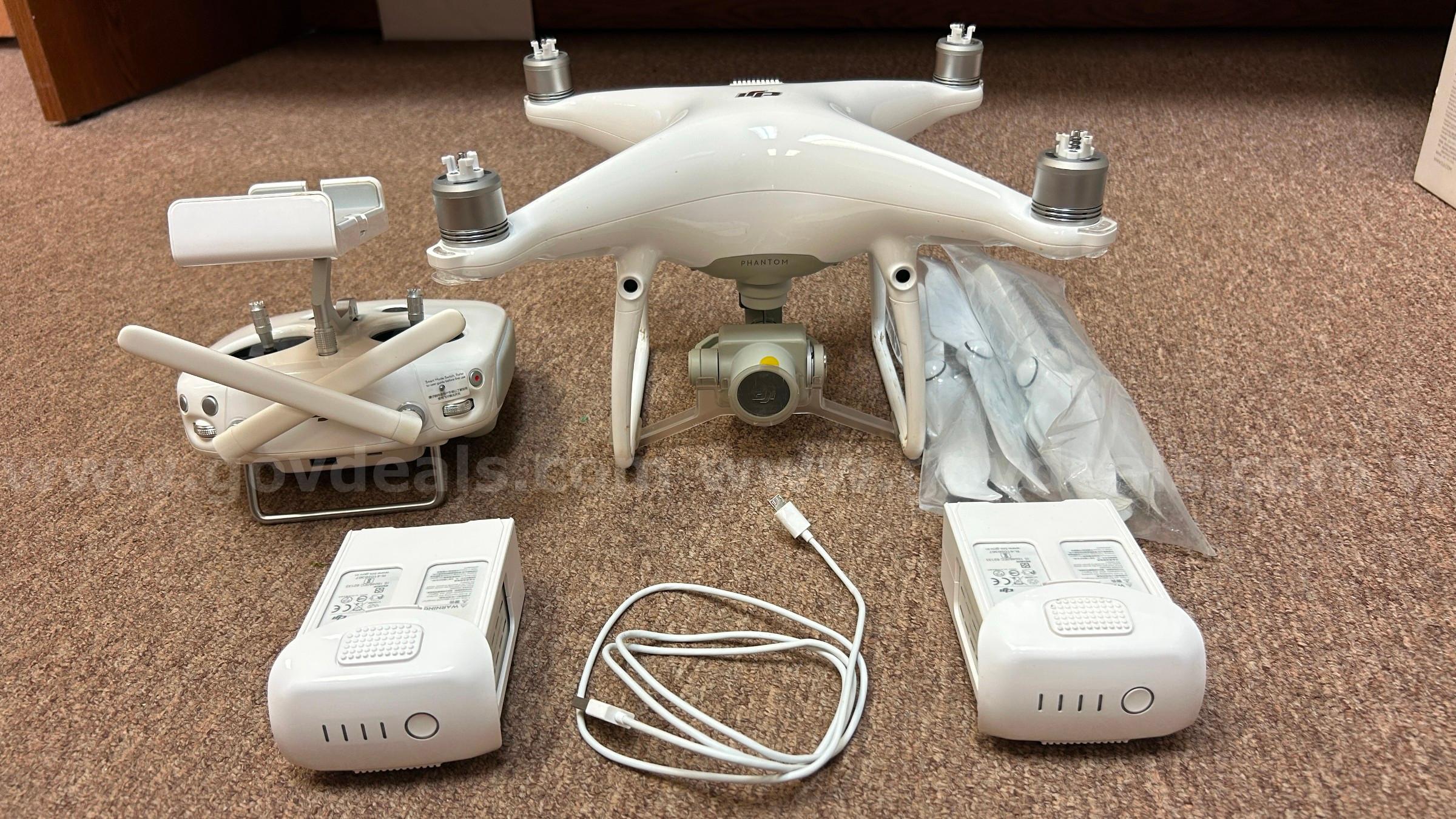 Phantom 4 Pro V2.0 Drone  KAF620JF Government Surplus Auction - Photo #4