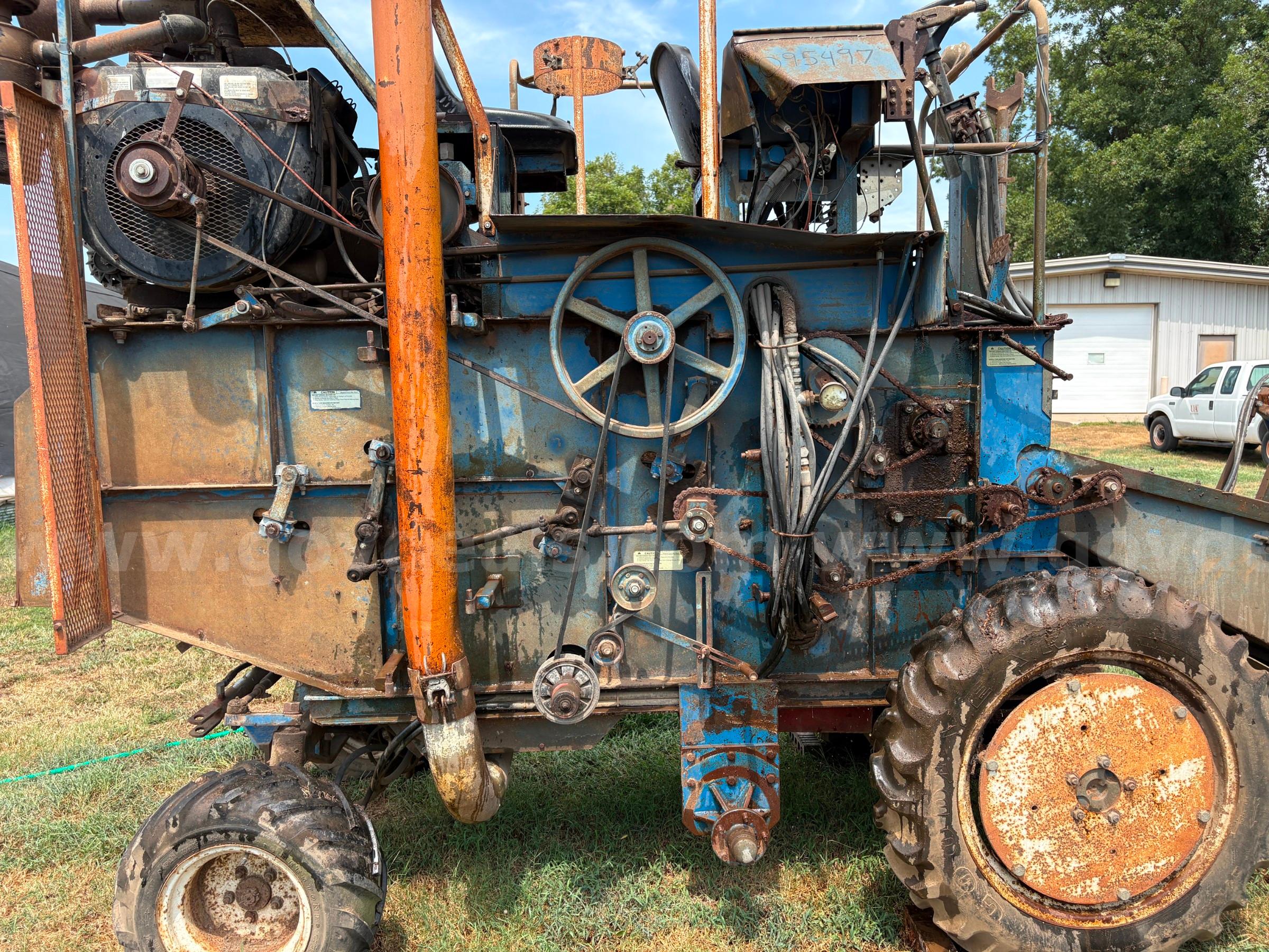 Almaco Plot Combine Almaco PMC-20 Government Surplus Auction - Photo #5
