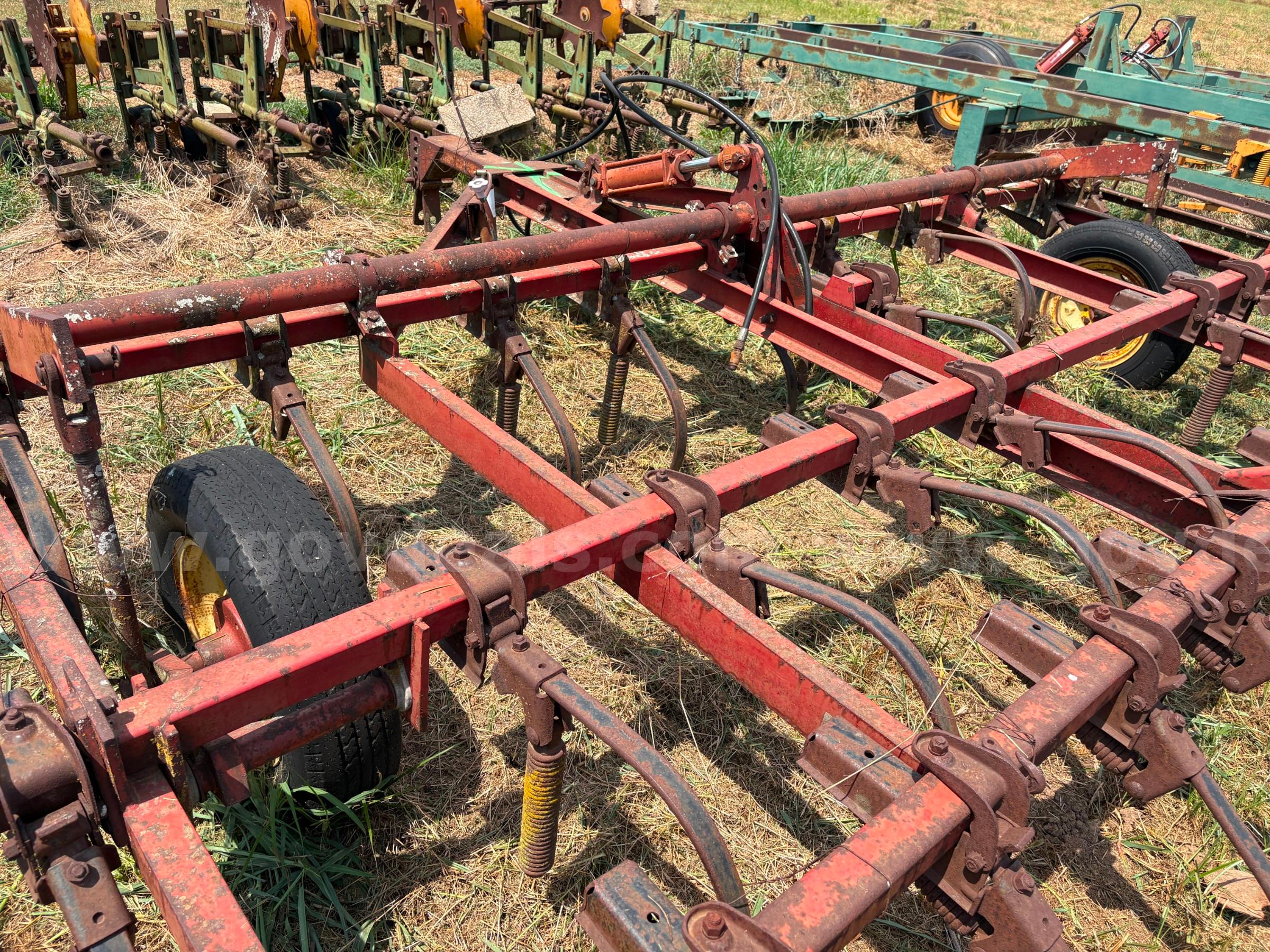 International Harvester 15Ft Field Cultivator International Harvester  Government Surplus Auction - Photo #4