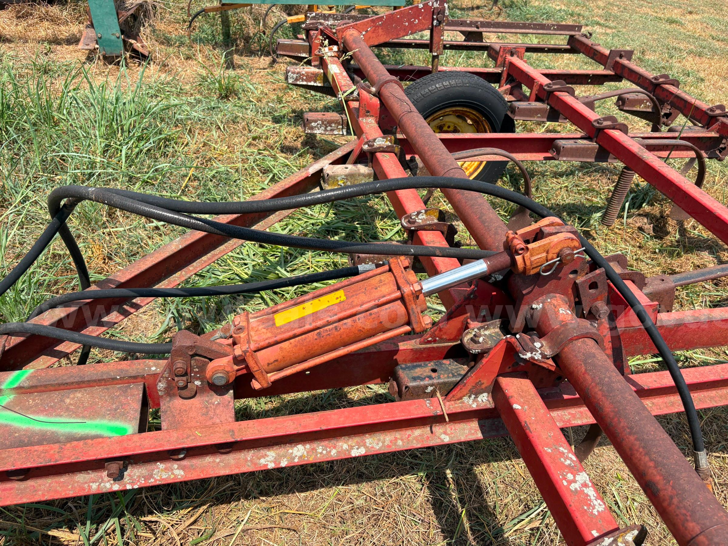 International Harvester 15Ft Field Cultivator International Harvester  Government Surplus Auction - Photo #5