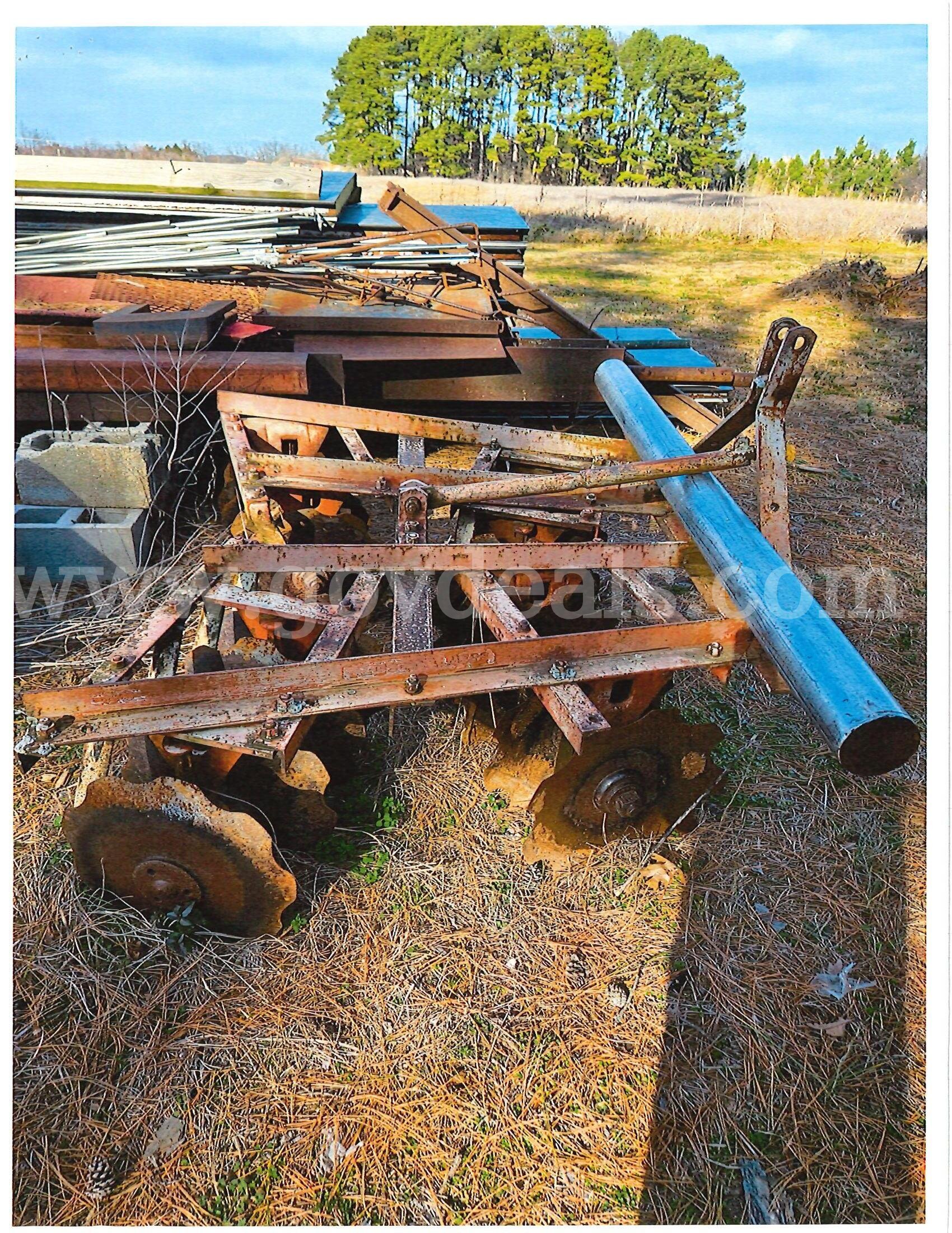 Disc unknown  Government Surplus Auction - Photo #2