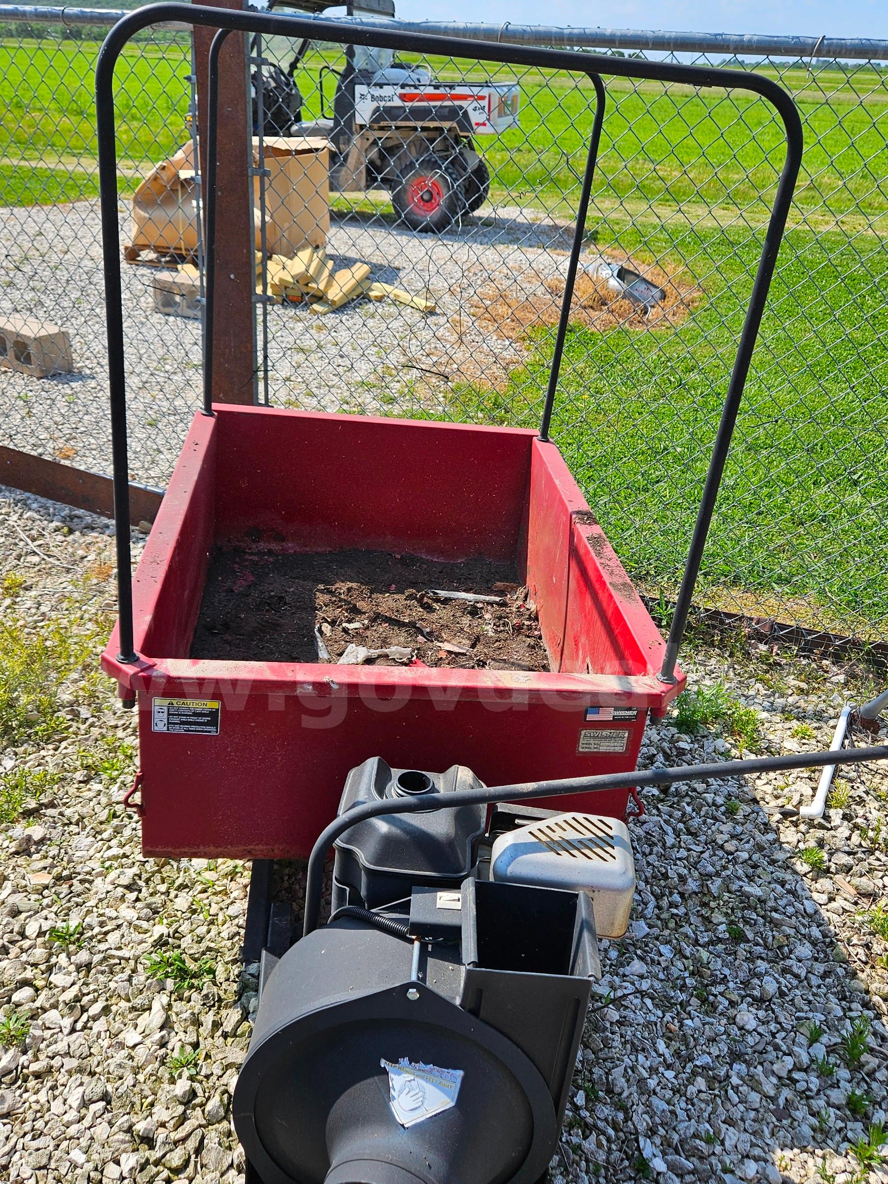 Swisher Leaf Vacuum Swisher  Government Surplus Auction - Photo #2