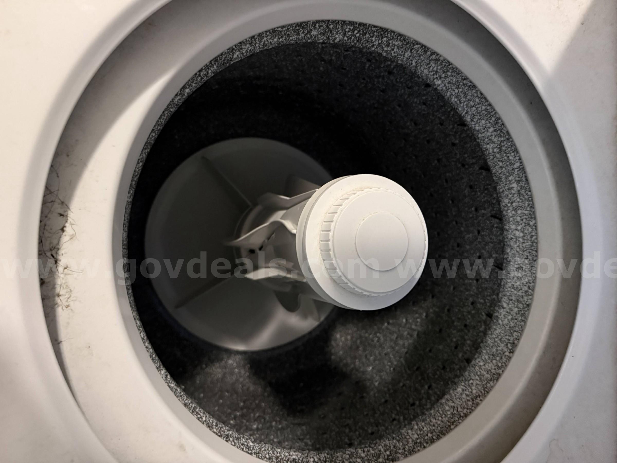 Whirlpool Washer & Dryer Stack Whirlpool  Government Surplus Auction - Photo #4