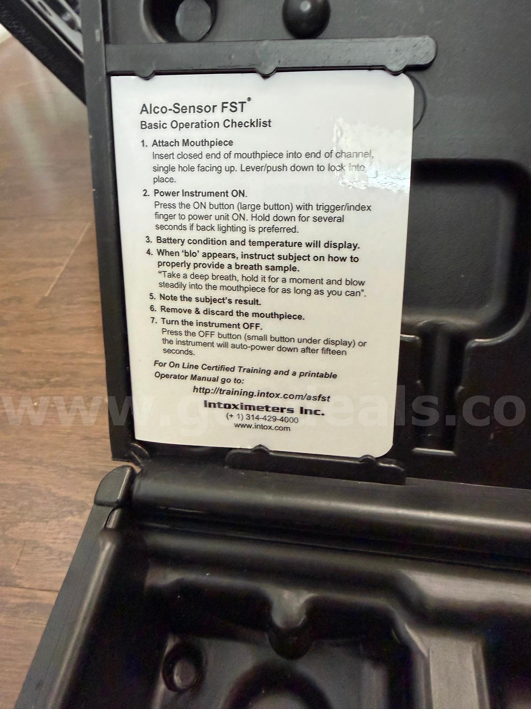 Intoximeters Alco Sensor FST Case Extras Breathalyzer With Protective Case Case  Government Surplus Auction - Photo #4