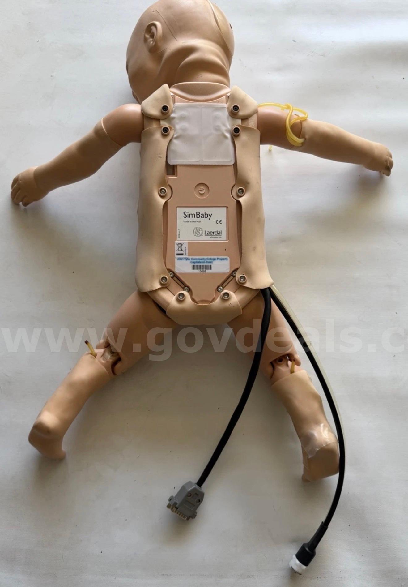 LAERDAL SimBaby Medical Training Infant Patient Simulator Manikin Pediatric SHIPPING AVAILABLE   Government Surplus Auction - Photo #2