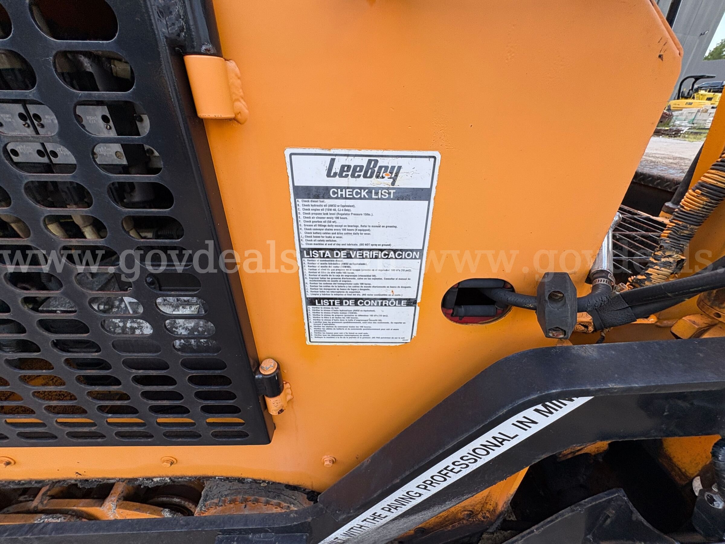 2016 LeeBoy 8616B Track Asphalt Paver LeeBoy 8616B Government Surplus Auction - Photo #6
