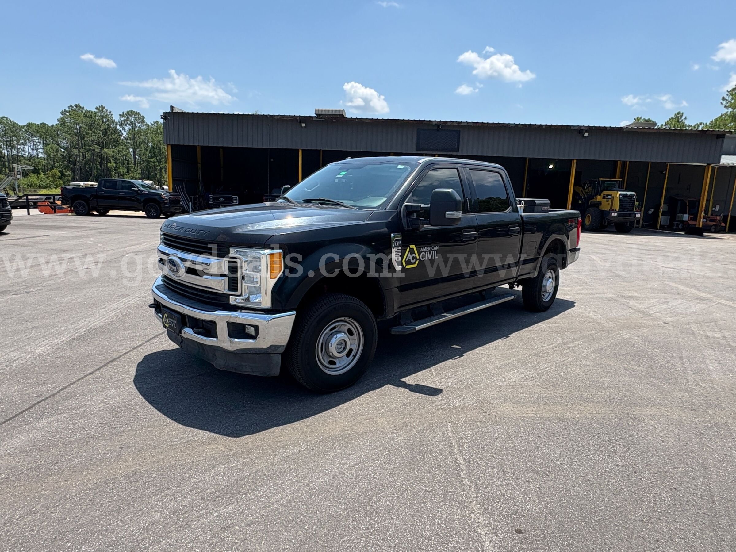 2017 Ford F-250 SD 4x4 Crew Cab Pickup Ford F-250 Government Surplus Auction - Primary Photo