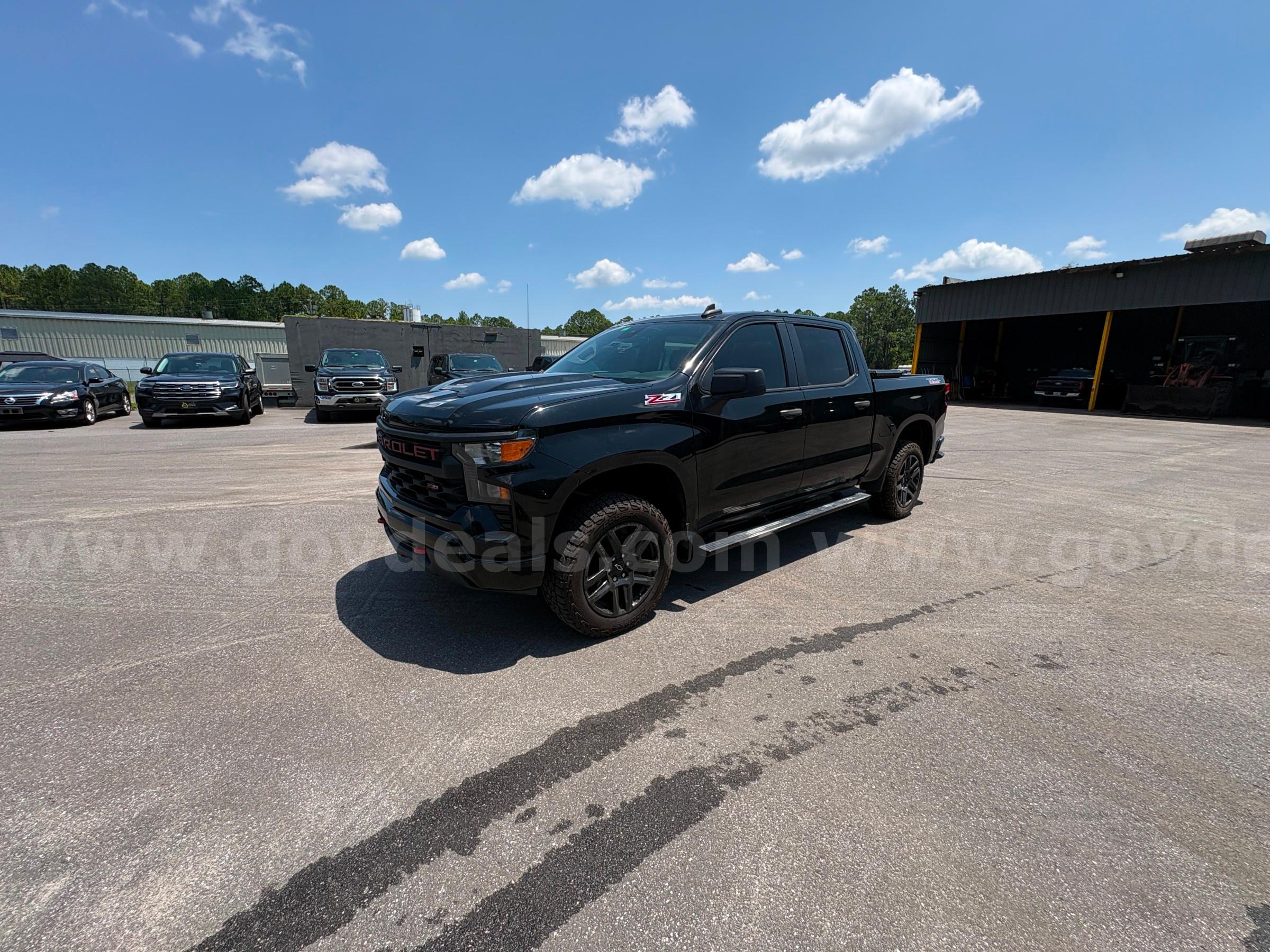 2022 Chevrolet Silverado Trail Boss 1500 4x4 Crew Cab Pickup
