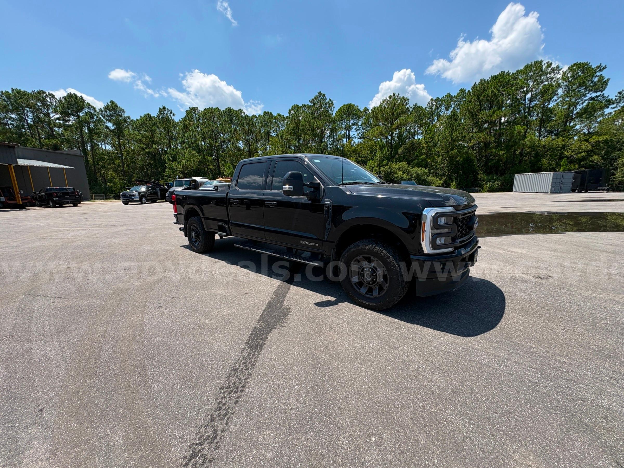 2024 Ford F-250 XL SD 4x4 Crew Cab Pickup Ford F-250 Government Surplus Auction - Photo #4