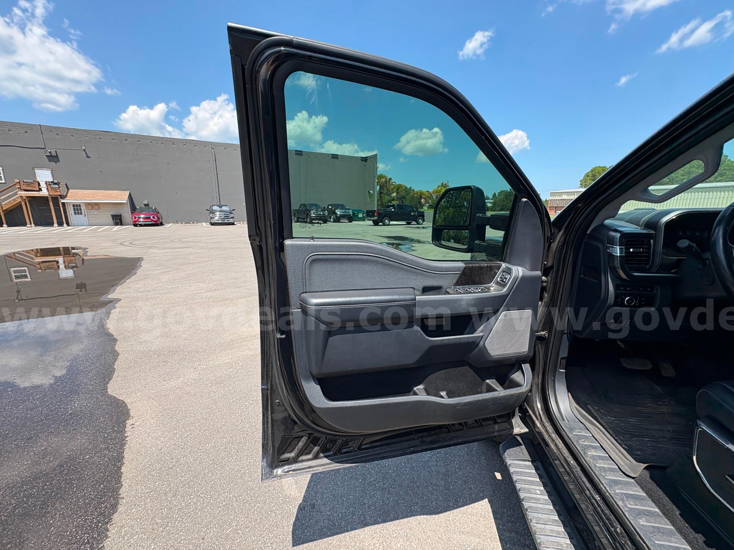 2024 Ford F-250 XL SD 4x4 Crew Cab Pickup Ford F-250 Government Surplus Auction - Photo #6