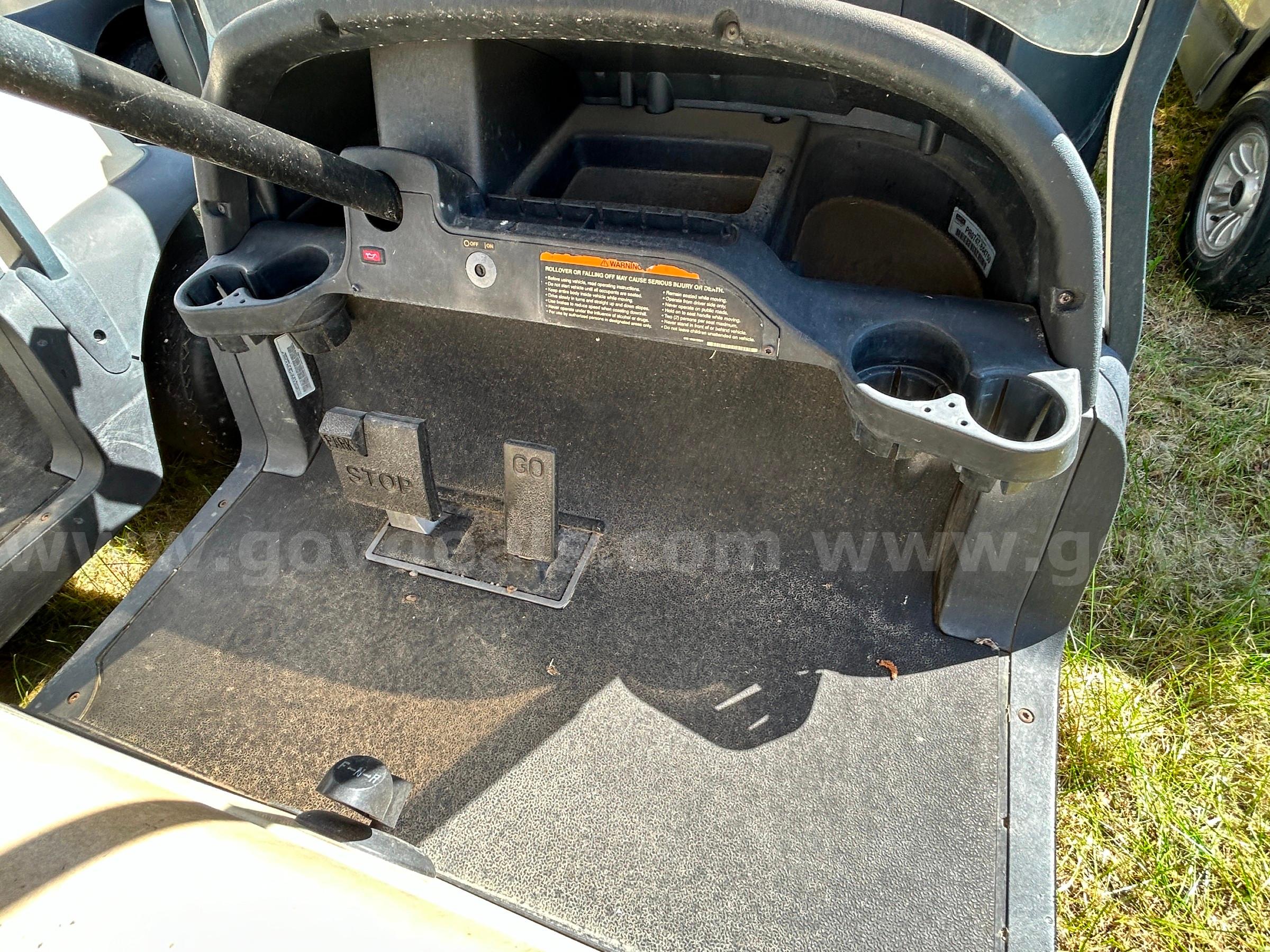 2007 Gas Club Car Club Car  Government Surplus Auction - Photo #4