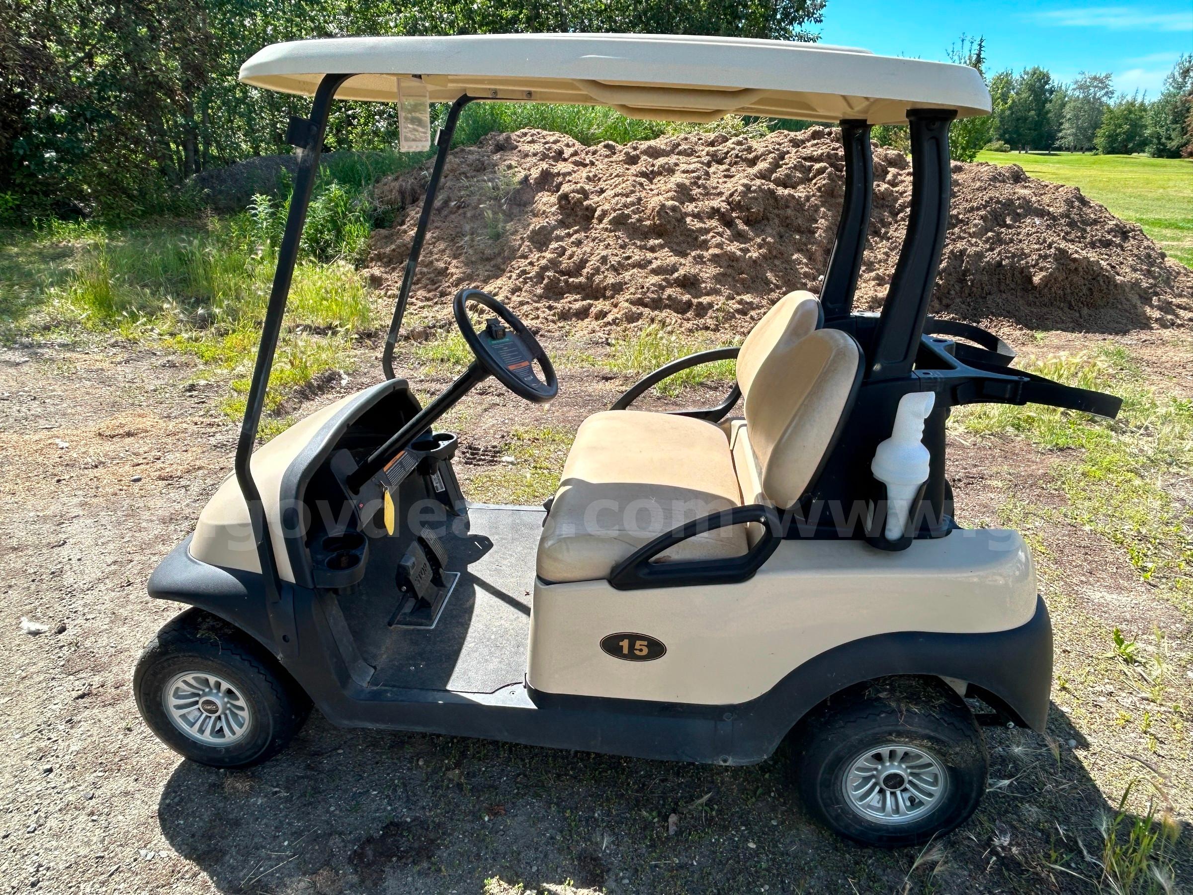 2017 Gas Club Car Club Car  Government Surplus Auction - Photo #2