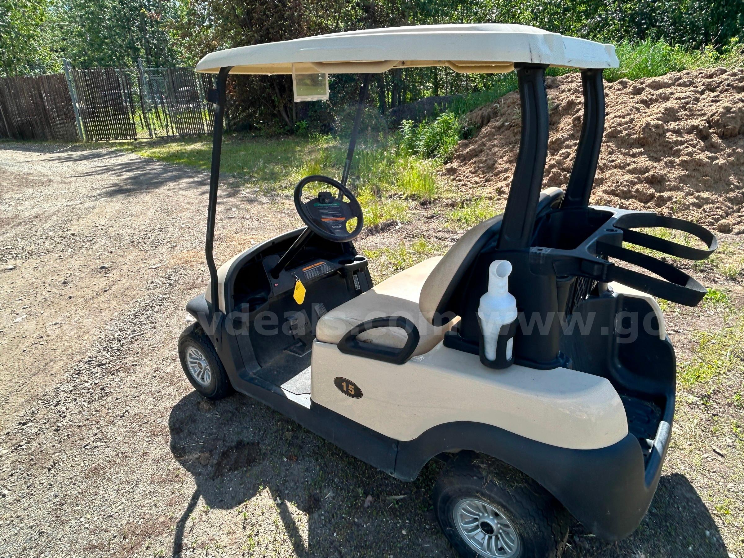 2017 Gas Club Car Club Car  Government Surplus Auction - Photo #5