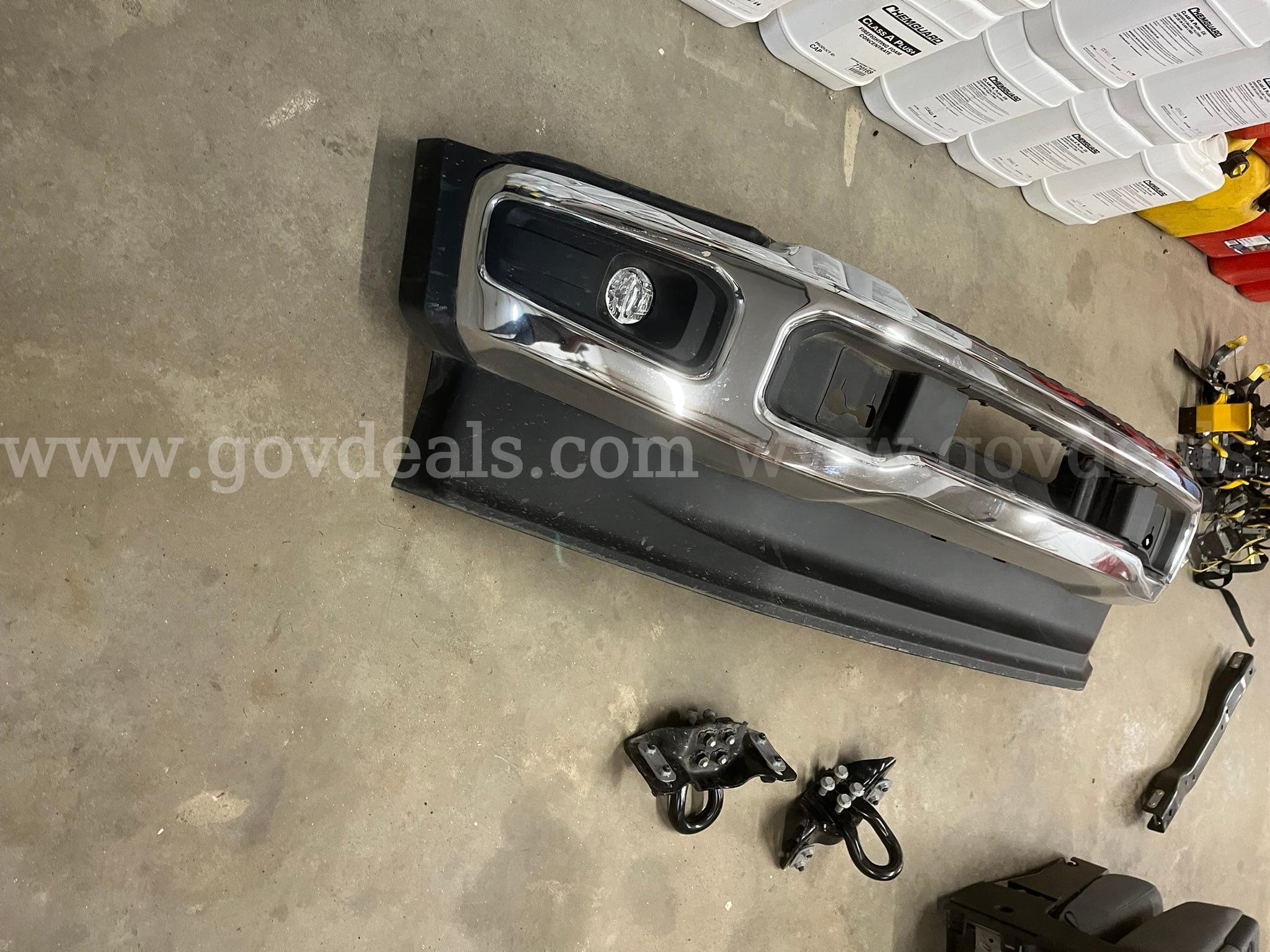 2023 Ford F-550 Front Bumper Ford F-550 Government Surplus Auction - Photo #2