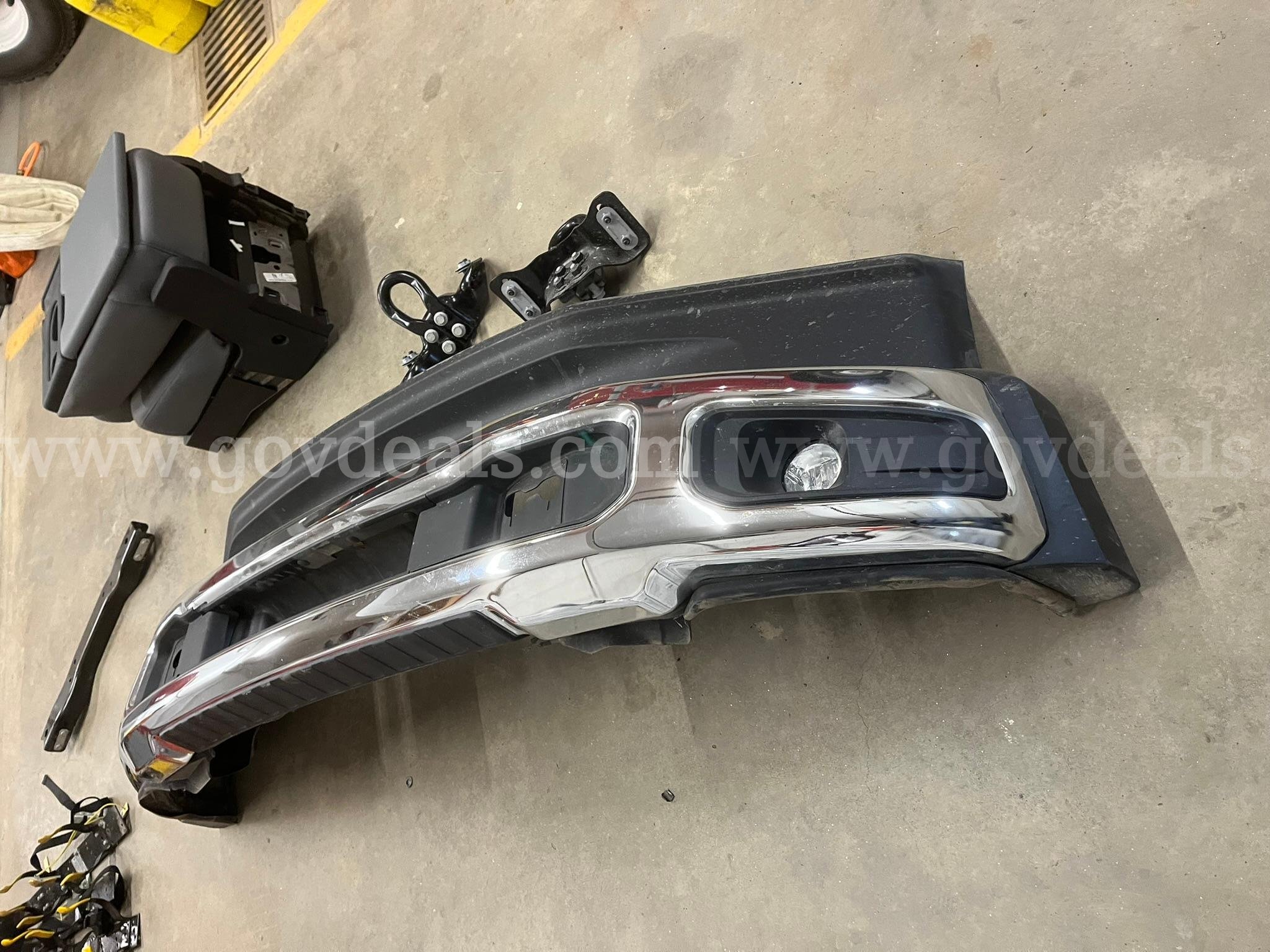 2023 Ford F-550 Front Bumper Ford F-550 Government Surplus Auction - Photo #3