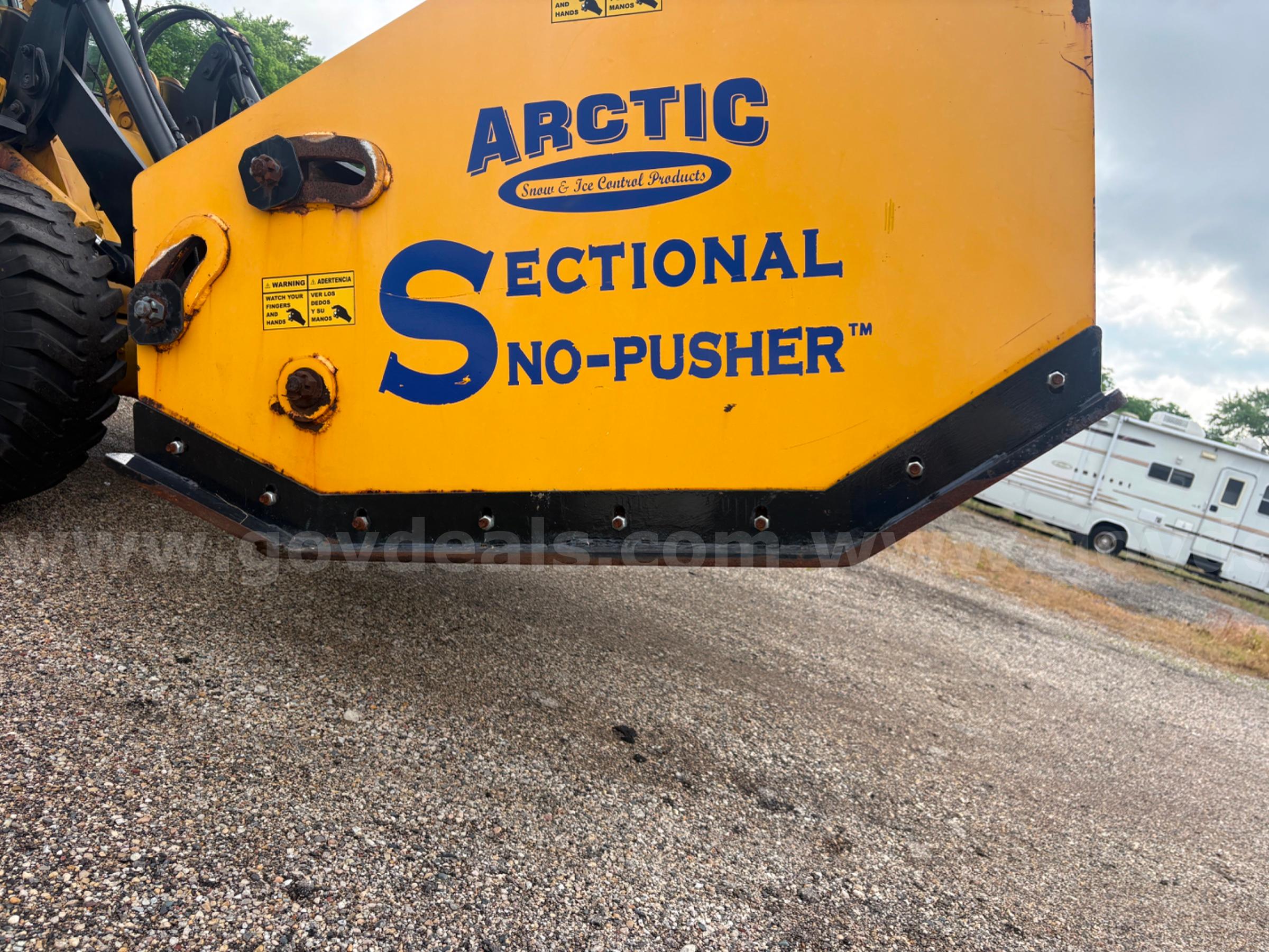 19’ Arctic Sectional Snow Pusher Arctic  Government Surplus Auction - Photo #3