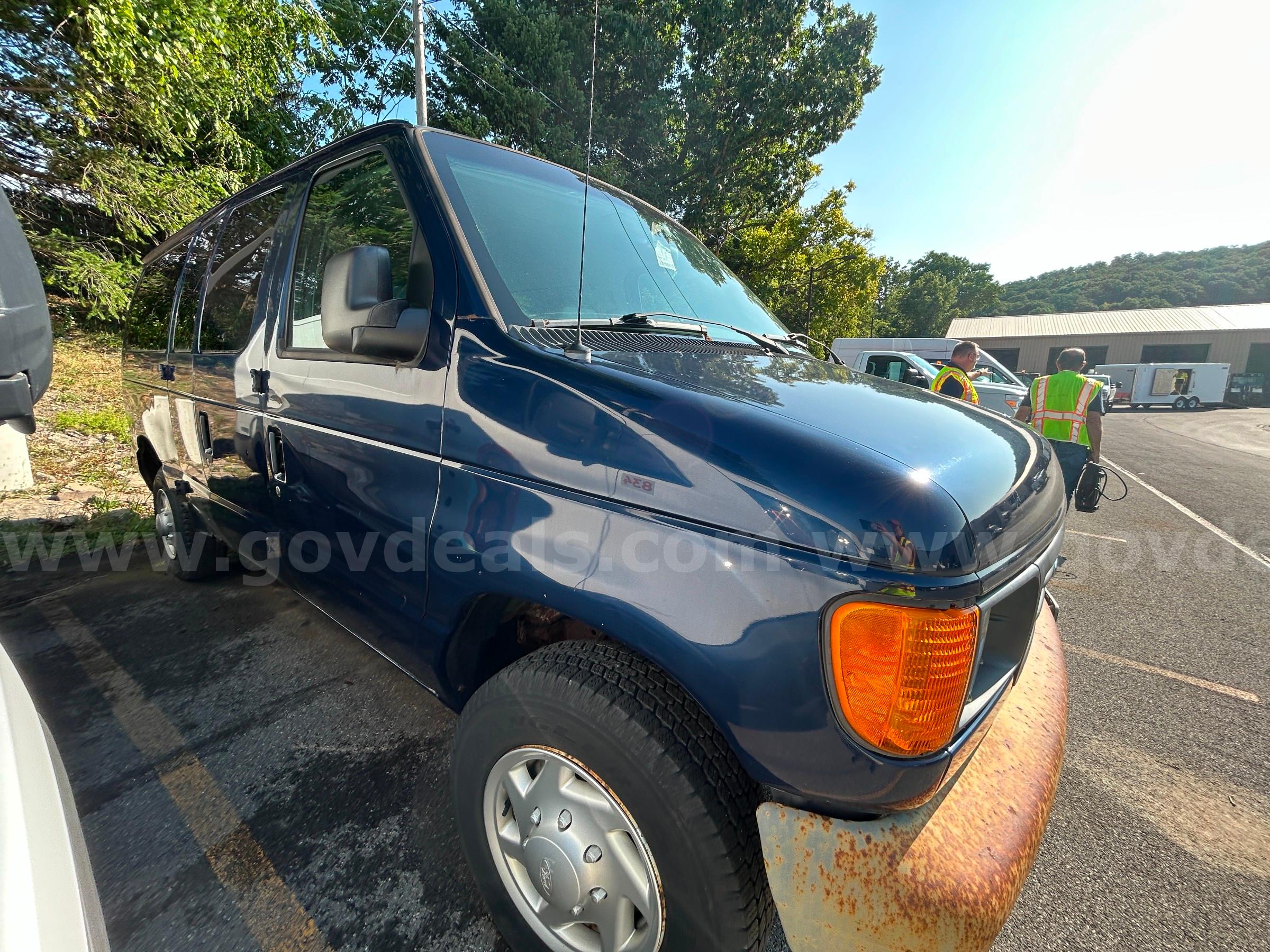 2007 Ford Econoline Passenger Van Ford Econoline Government Surplus Auction - Photo #4